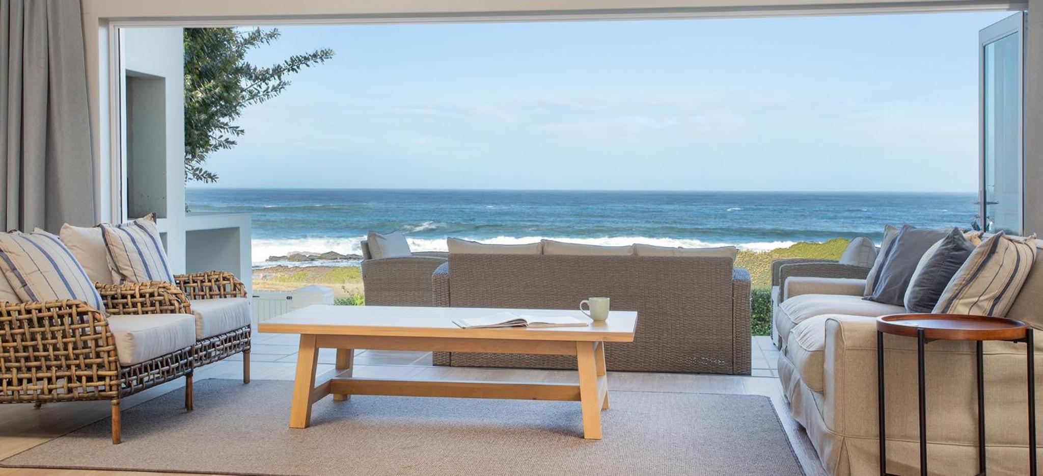 Seapearl Oceanfront Villa and Cottage