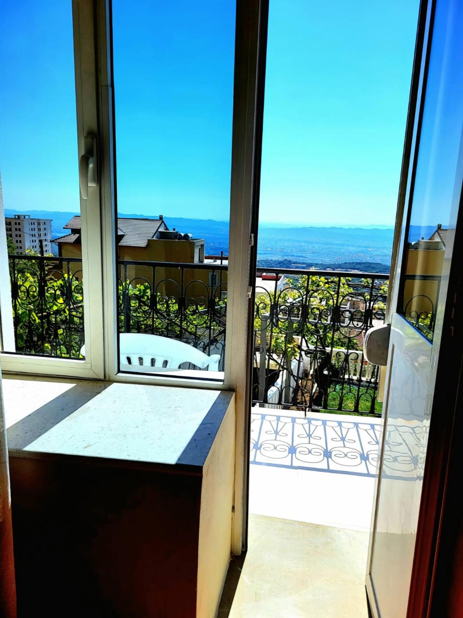 Garden Villa Guni