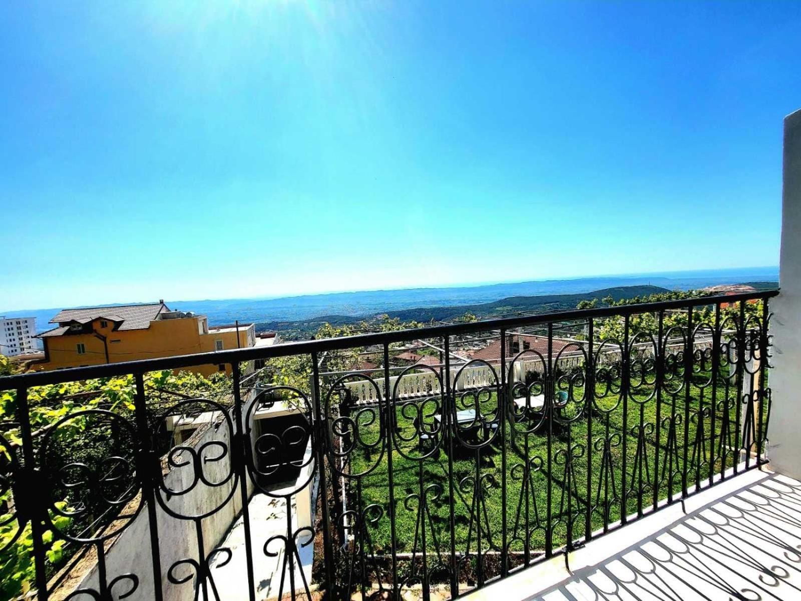 Garden Villa Guni