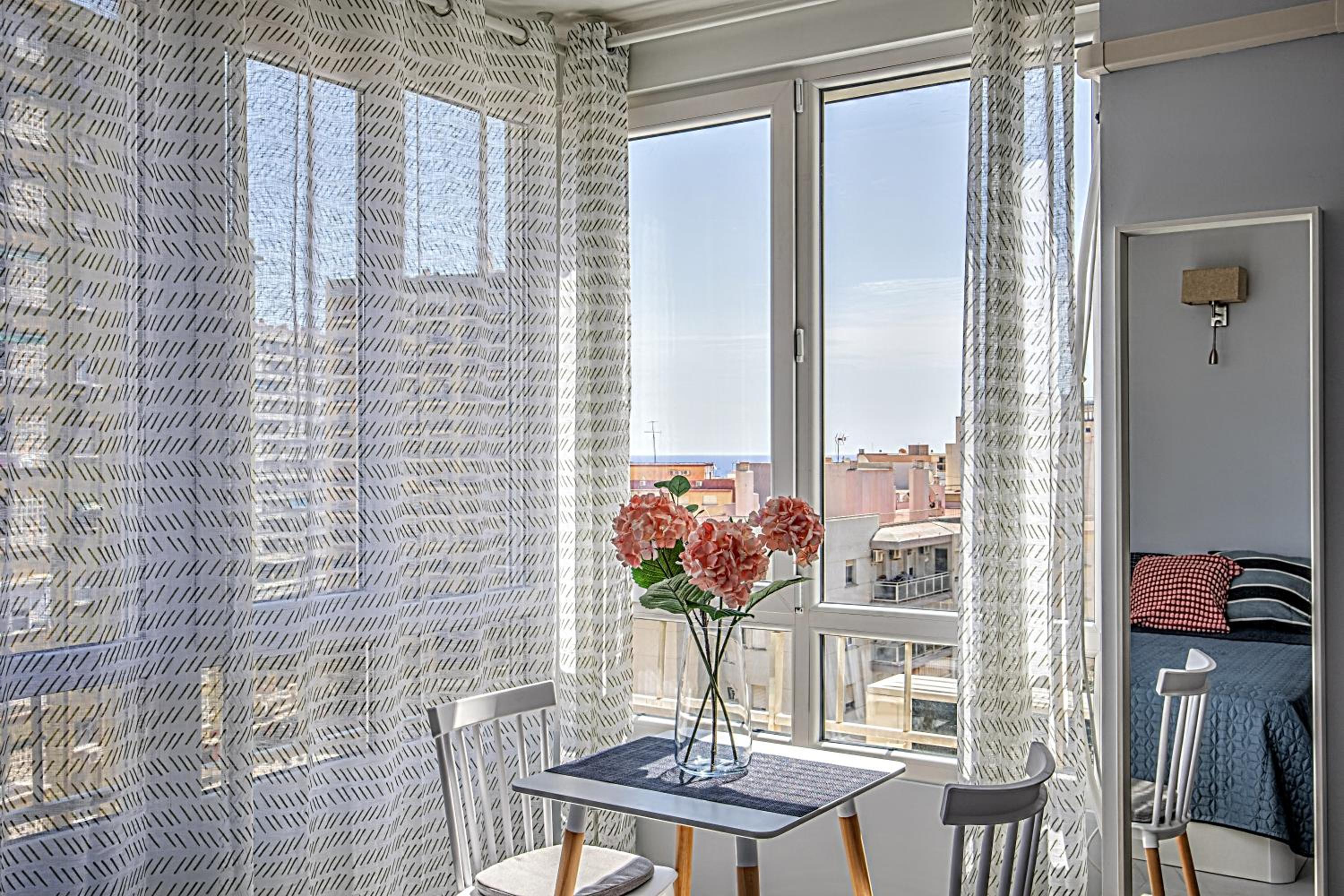 Elegant studio with pool and seaview photo 2