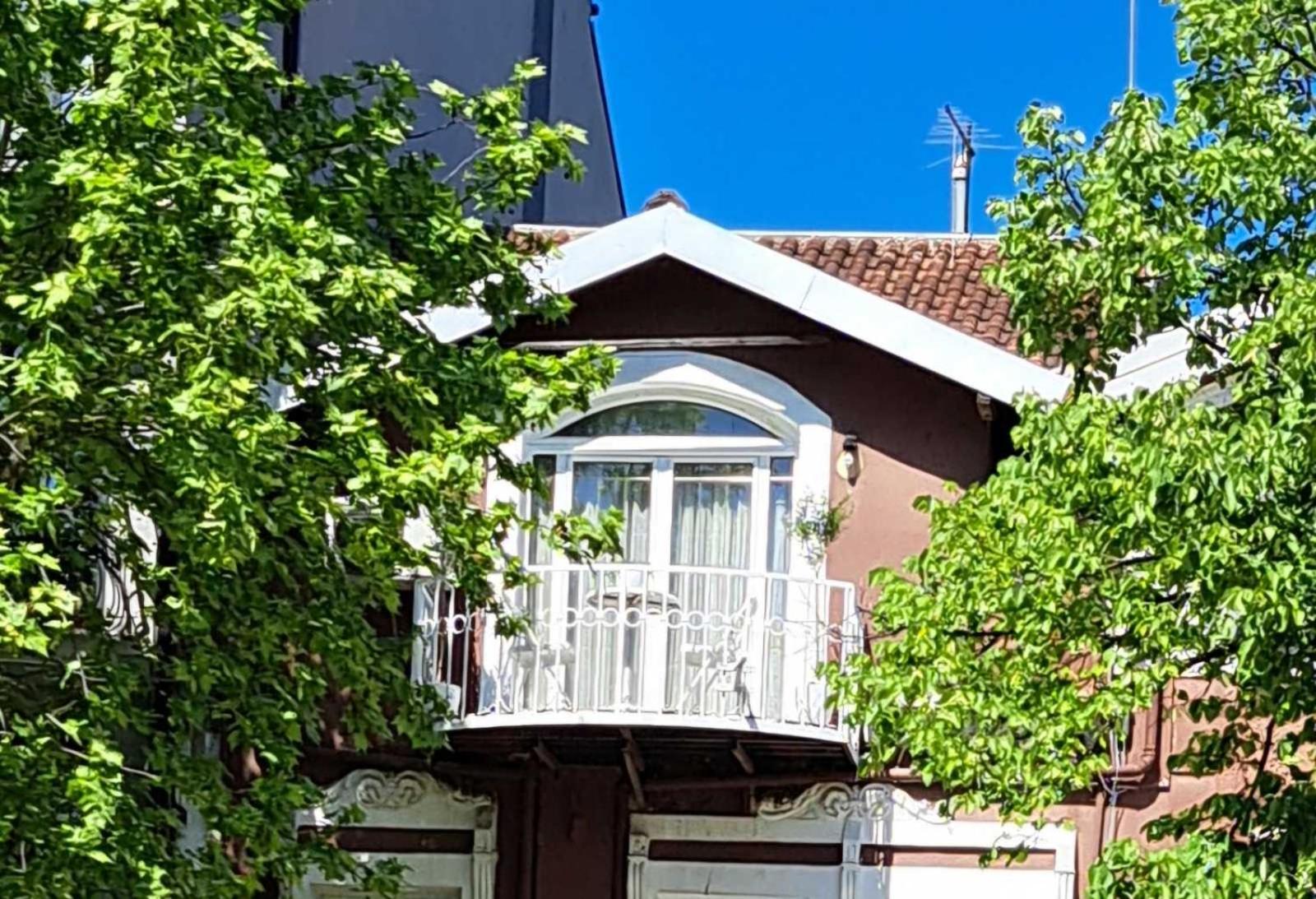 Gallery apartment