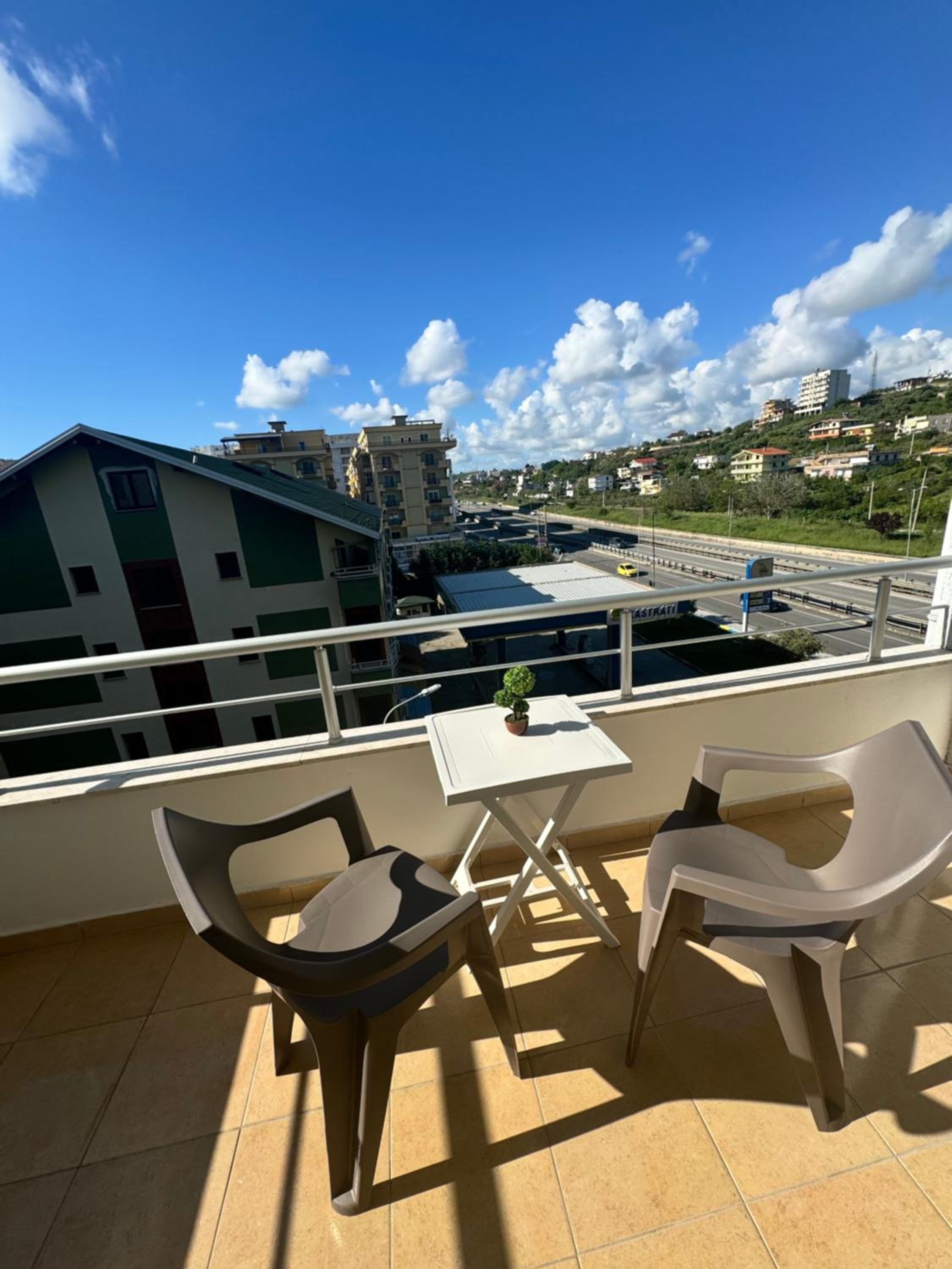 AMEL Deluxe Apartment
