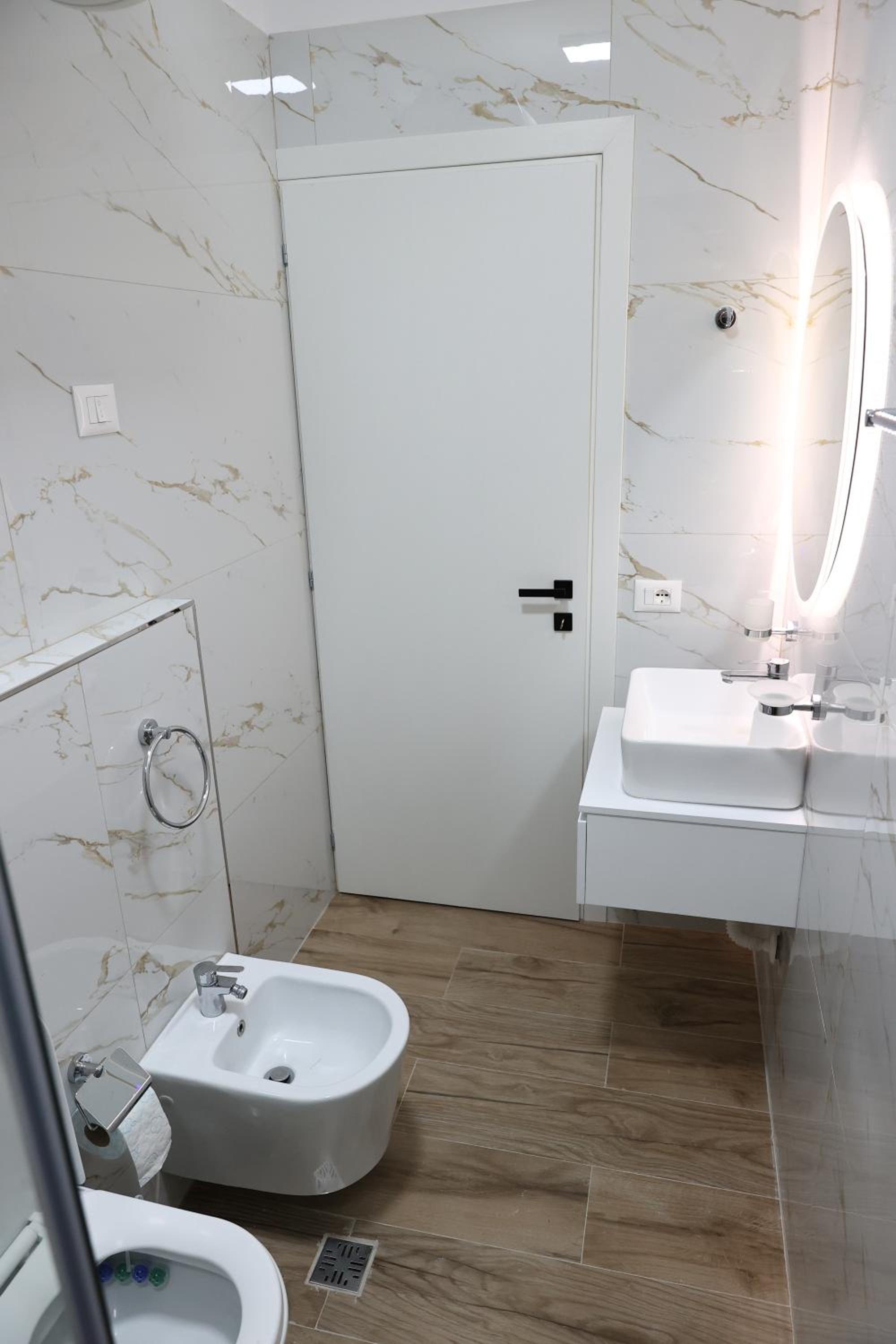 AMEL Deluxe Apartment