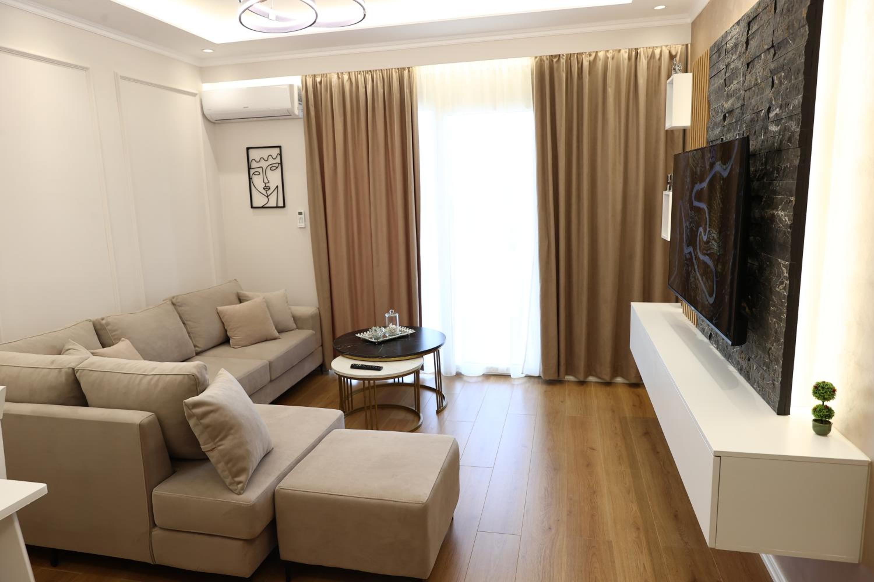 AMEL Deluxe Apartment