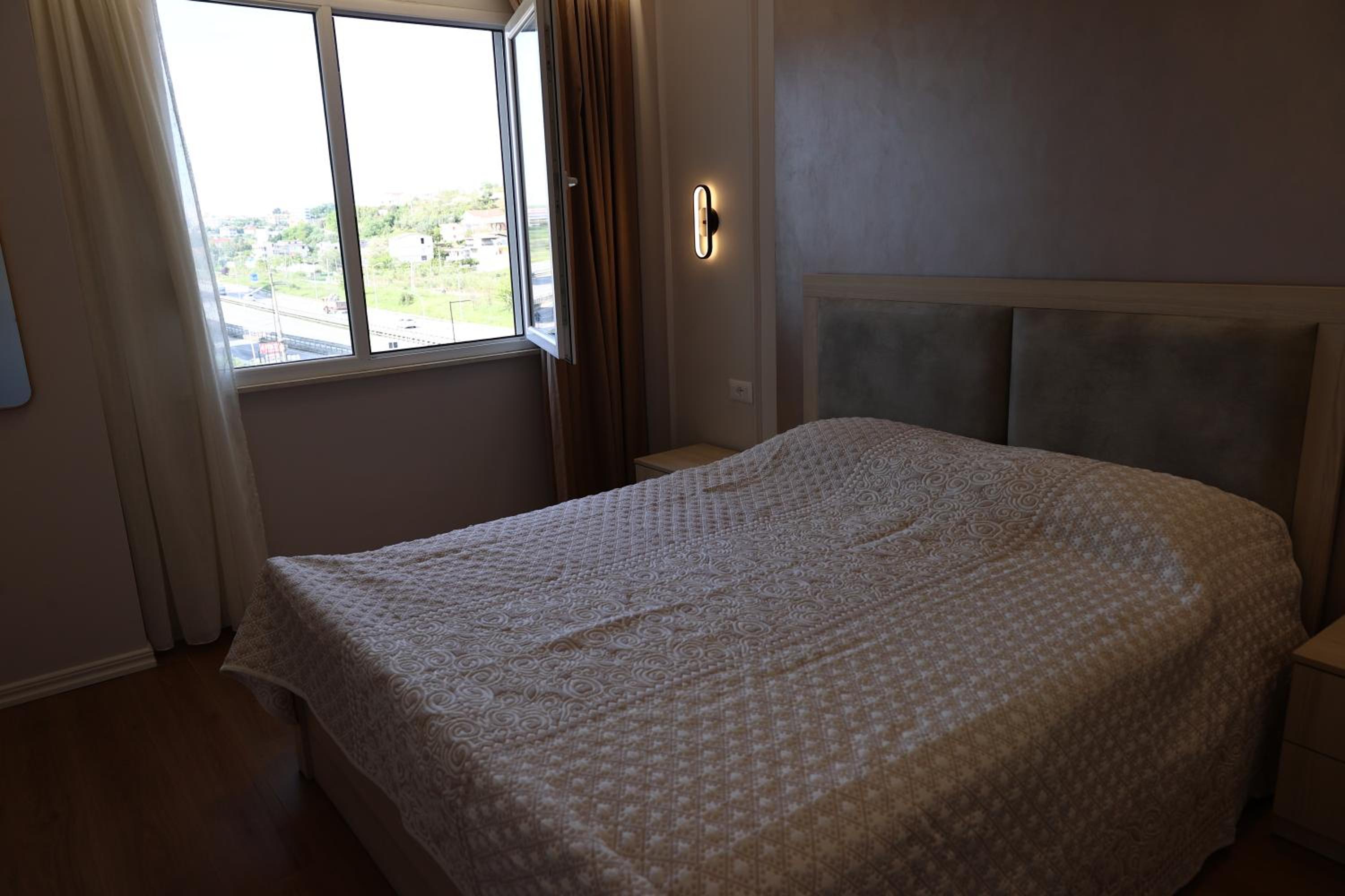 AMEL Deluxe Apartment