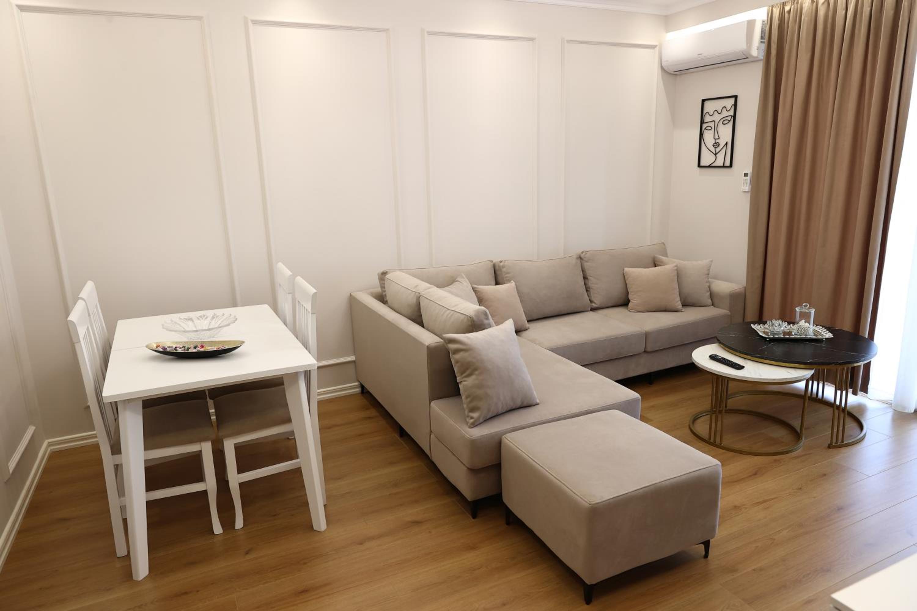 AMEL Deluxe Apartment