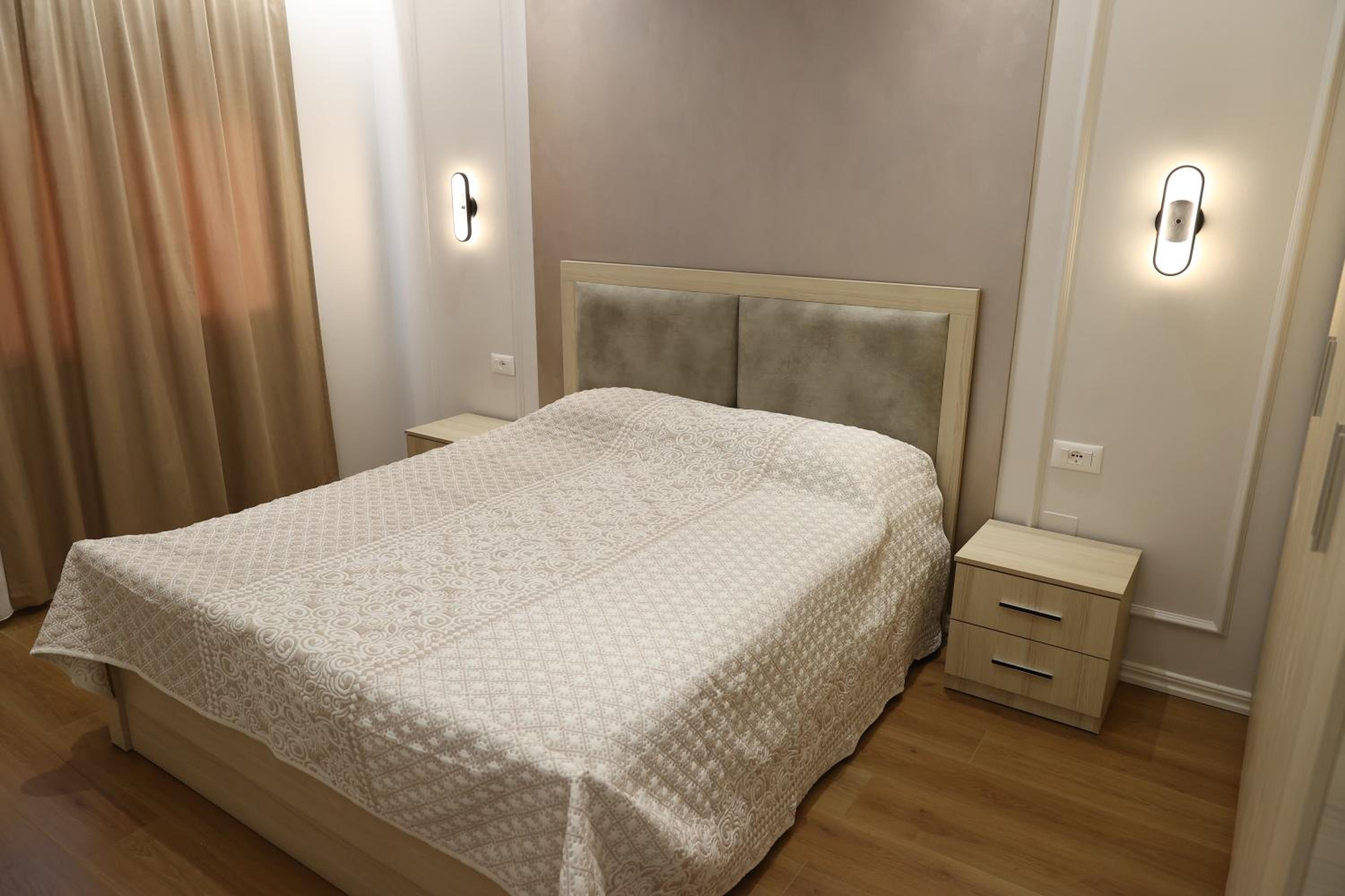 AMEL Deluxe Apartment