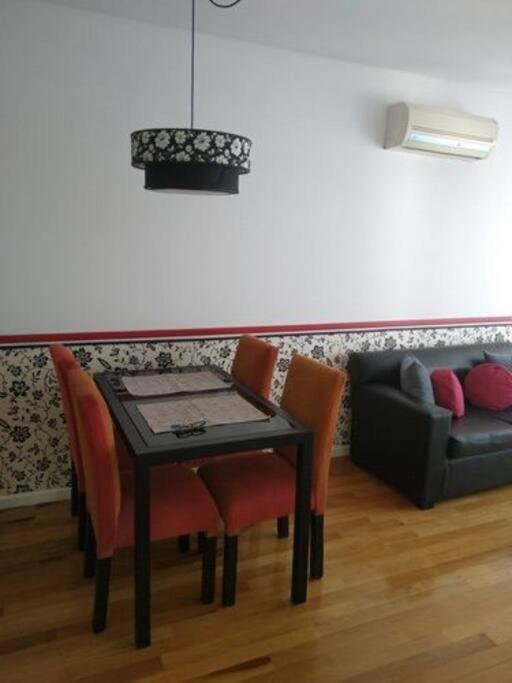 excelente dos ambientes Palermo 806