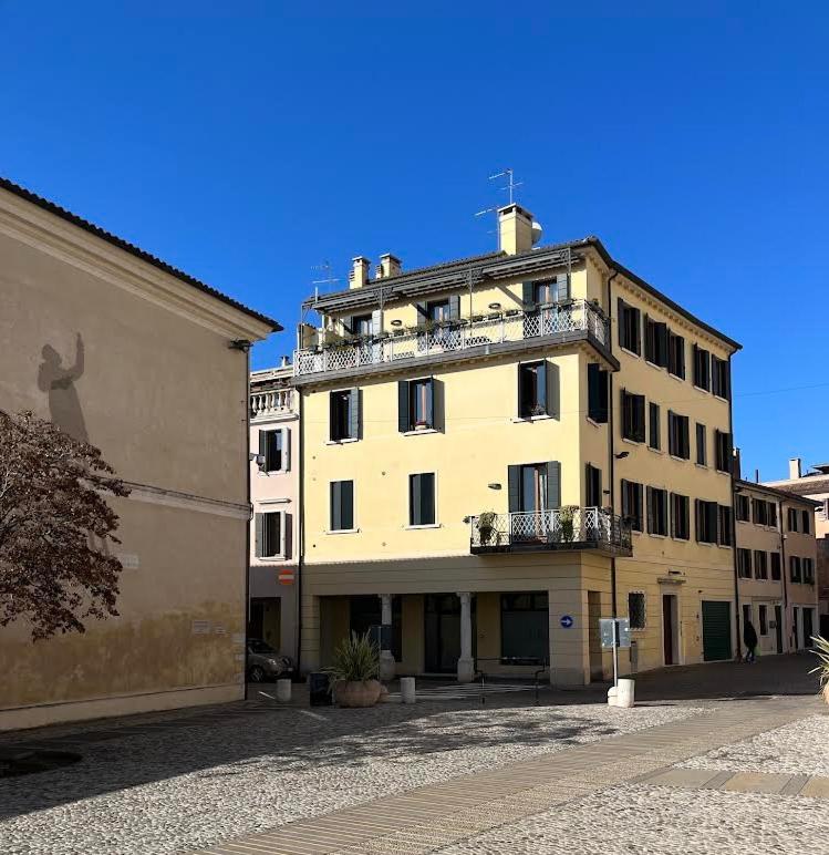 Centro Historico - Via Santa Caterina, Treviso, Italy view 3