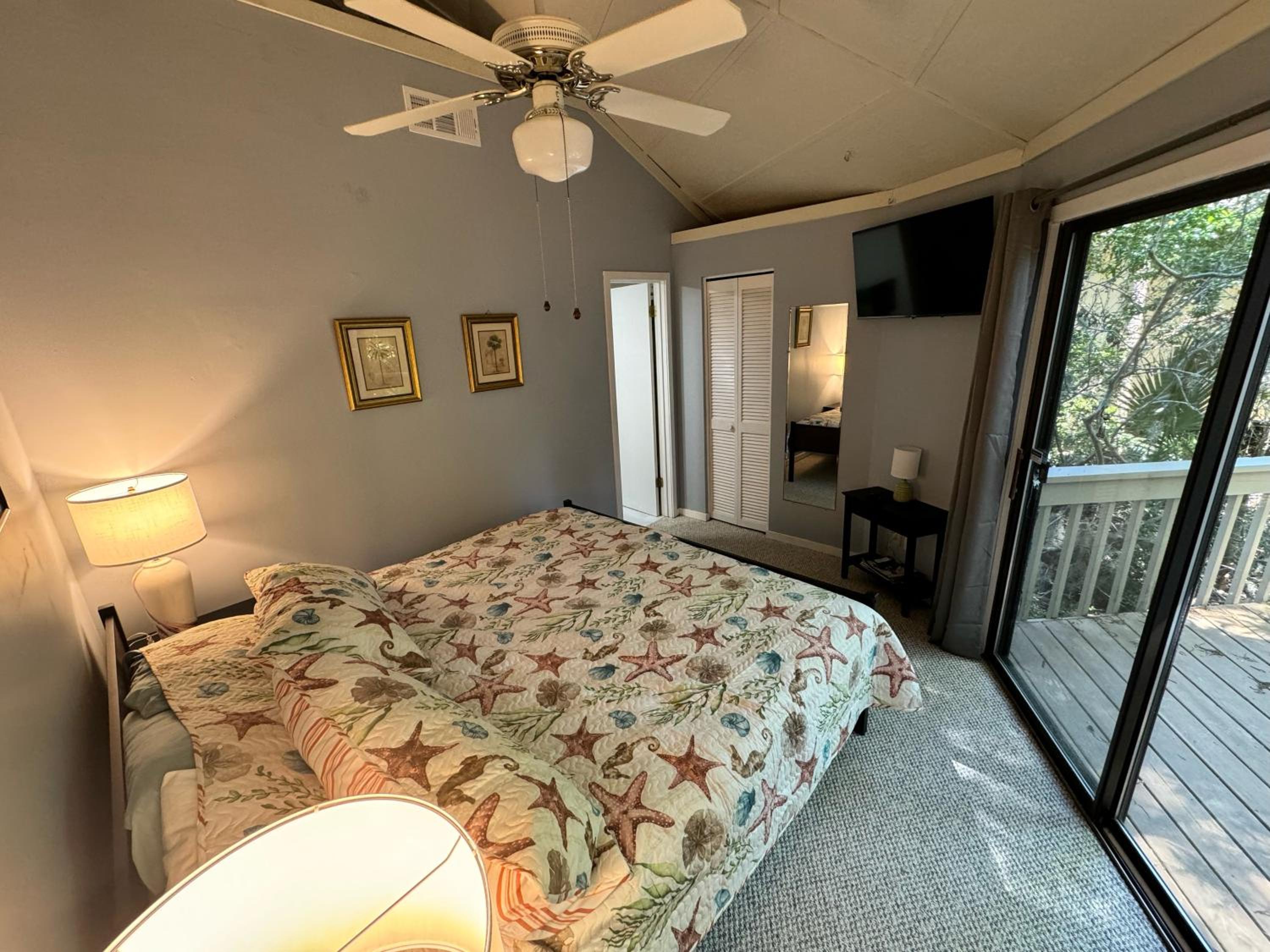 28 Night Heron - Two bedroom, two bath, pet friendly, 5 min walk to beach and pool