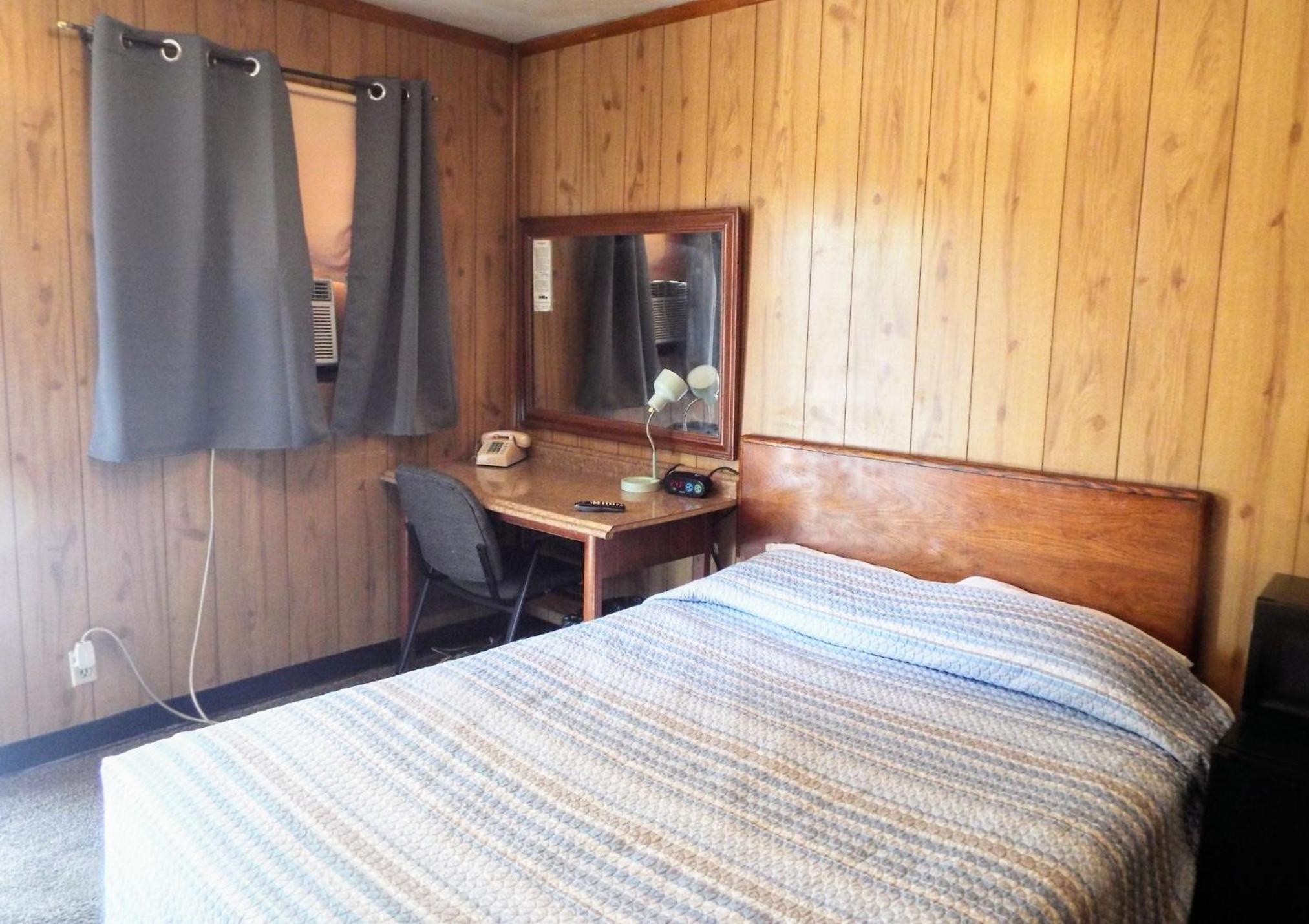 Davis Motel