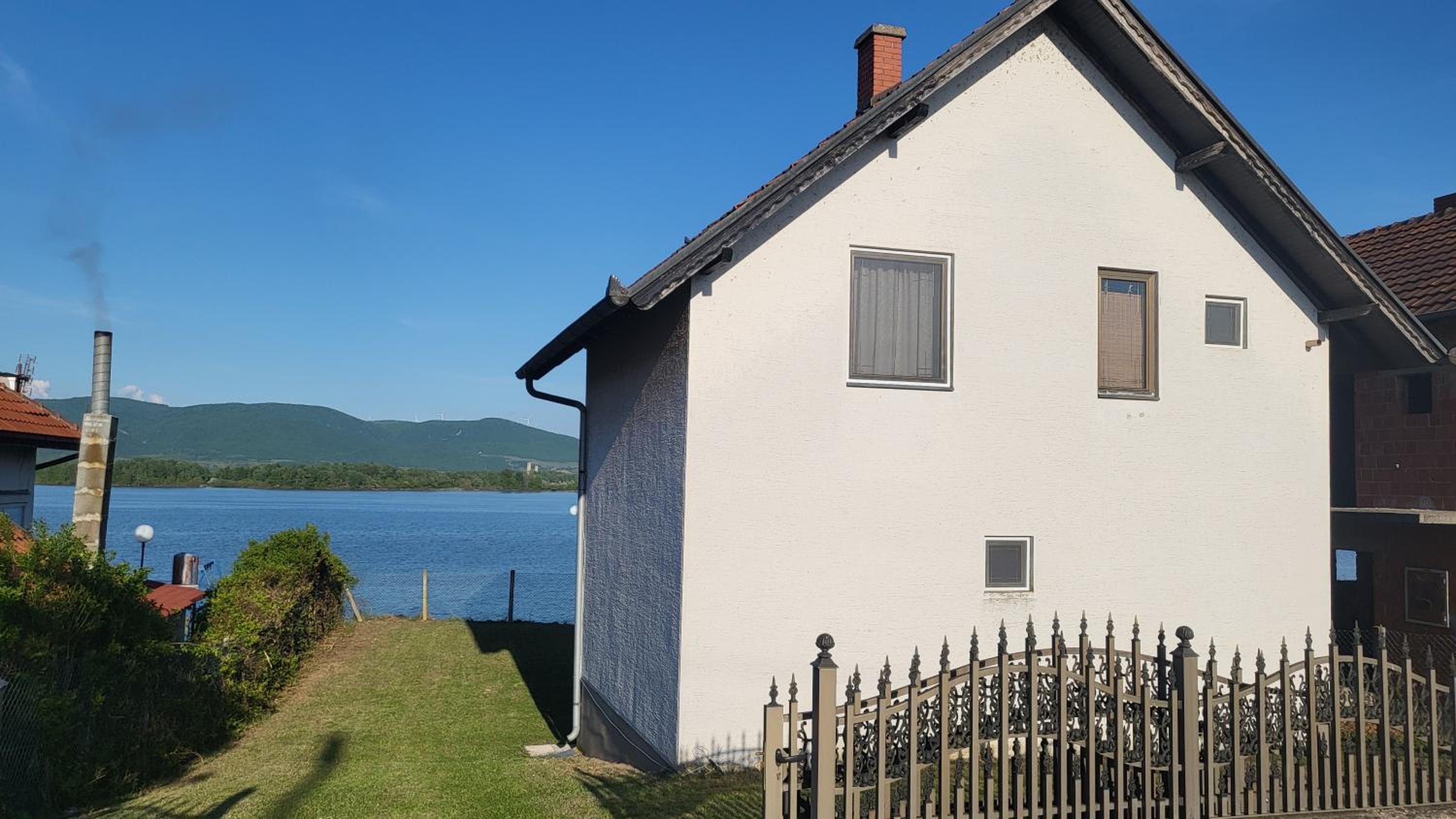 Villa Nesh
