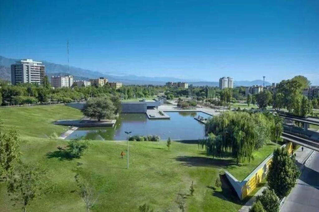 Somos Nomades Departamento (entero) 1 Zona Parque Central