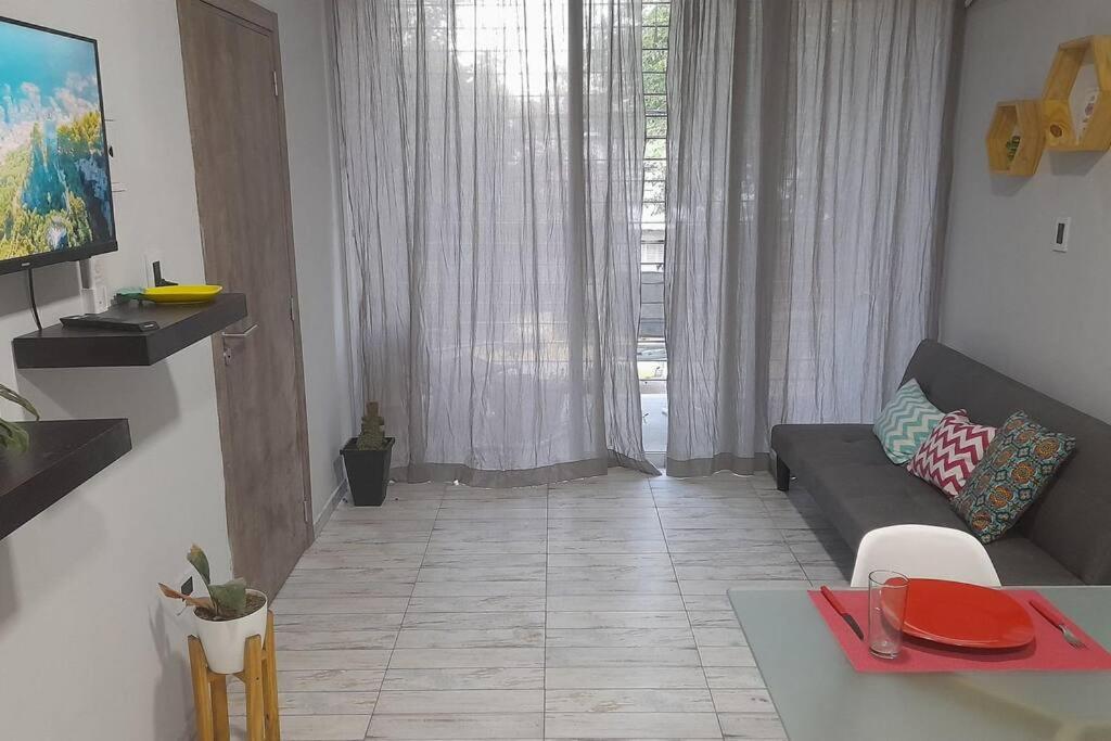 Somos Nomades Departamento (entero) 1 Zona Parque Central