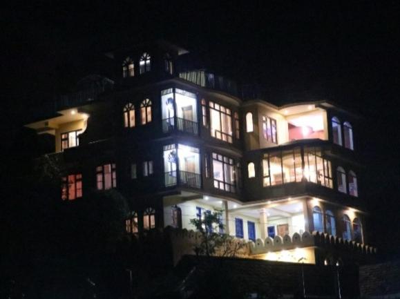 Naldehra House
