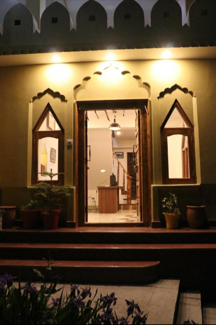 Naldehra House