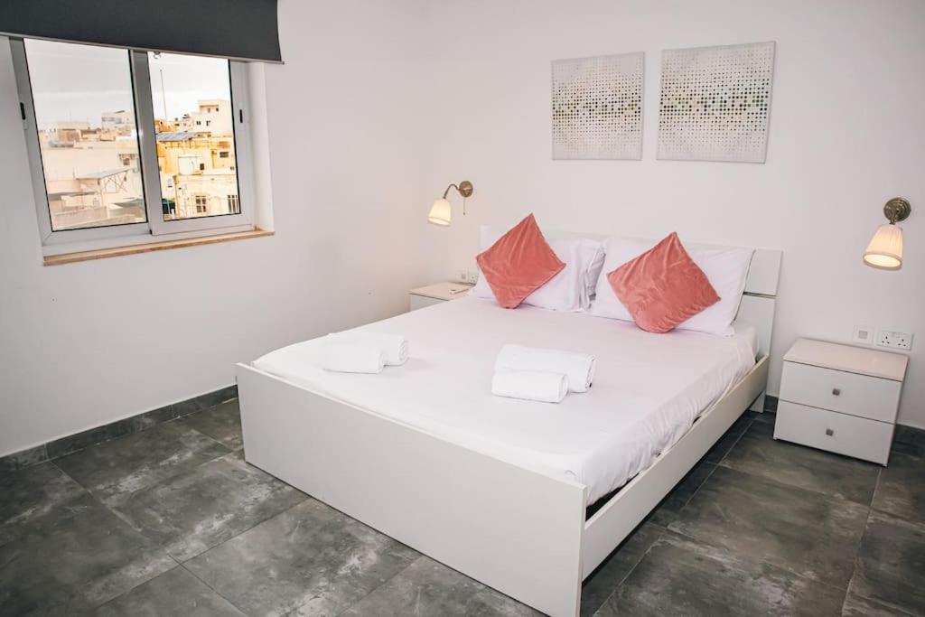 Birzebbuga -Two Bed Penthouse view 4