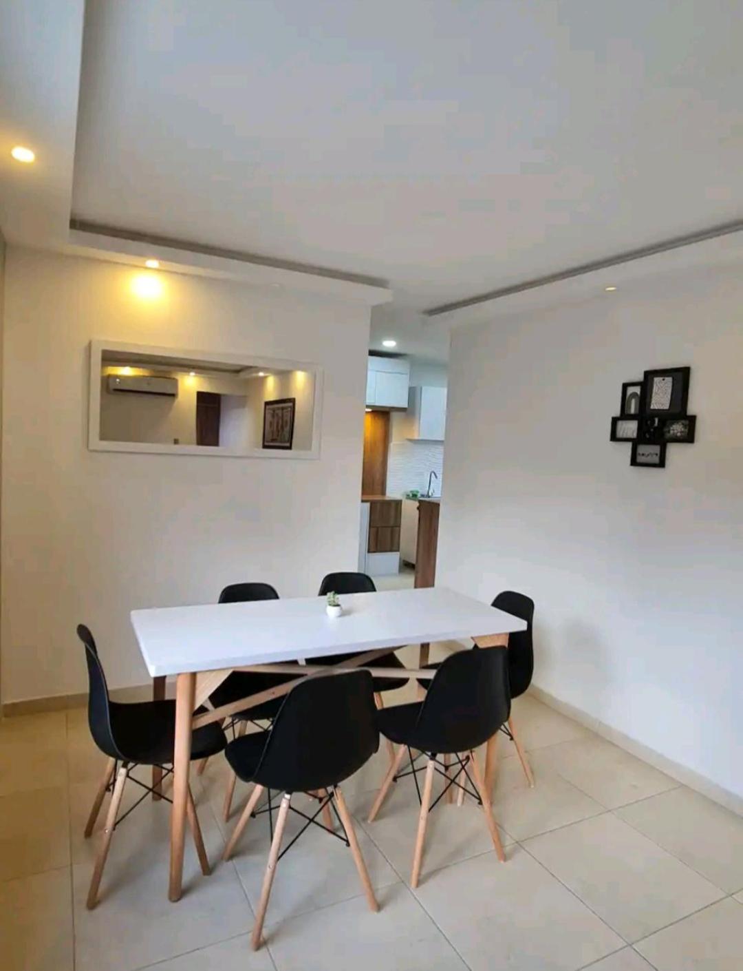 Apartamentos la flora