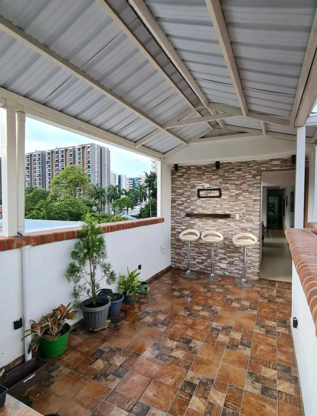 Apartamentos la flora