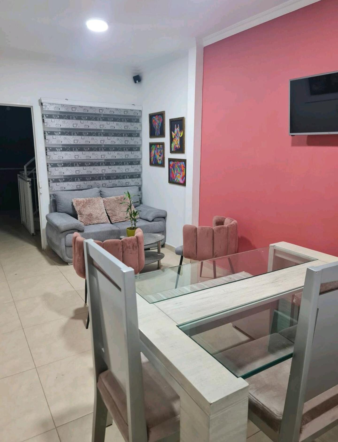 Apartamentos la flora