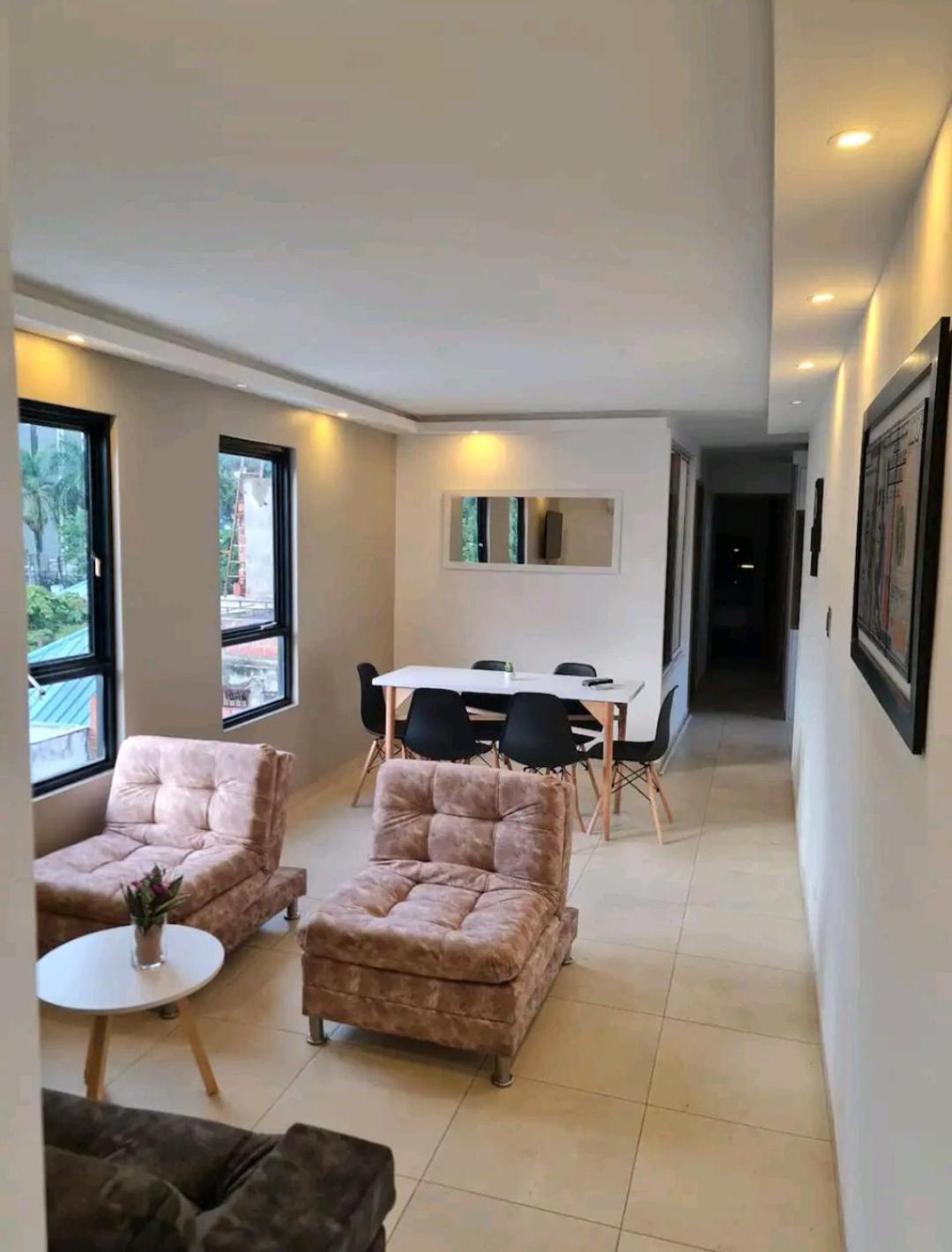 Apartamentos la flora