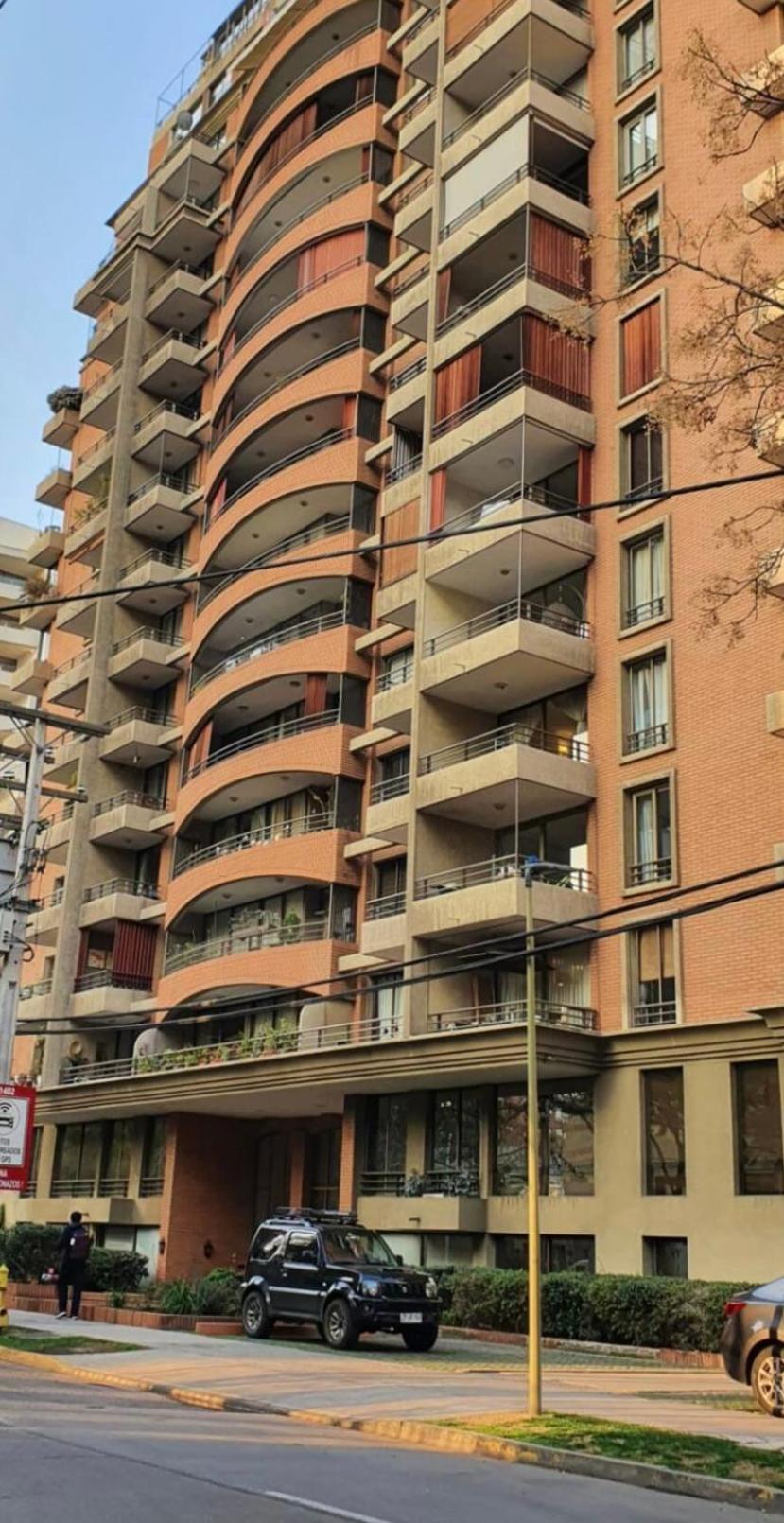 Las Condes 2 minutes walking to Metro / Subway