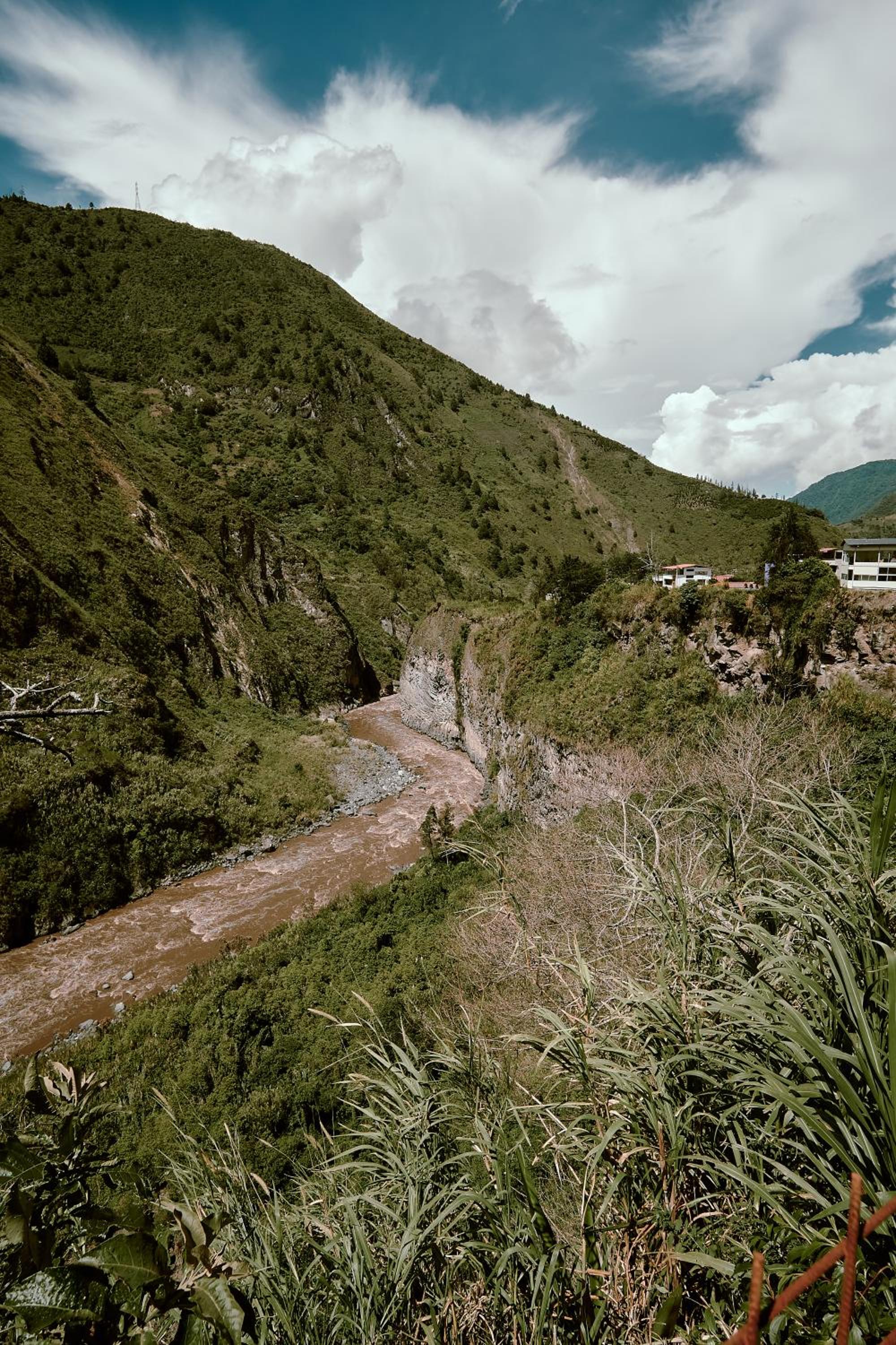 Backpackers-balcones-river-lodge view 3