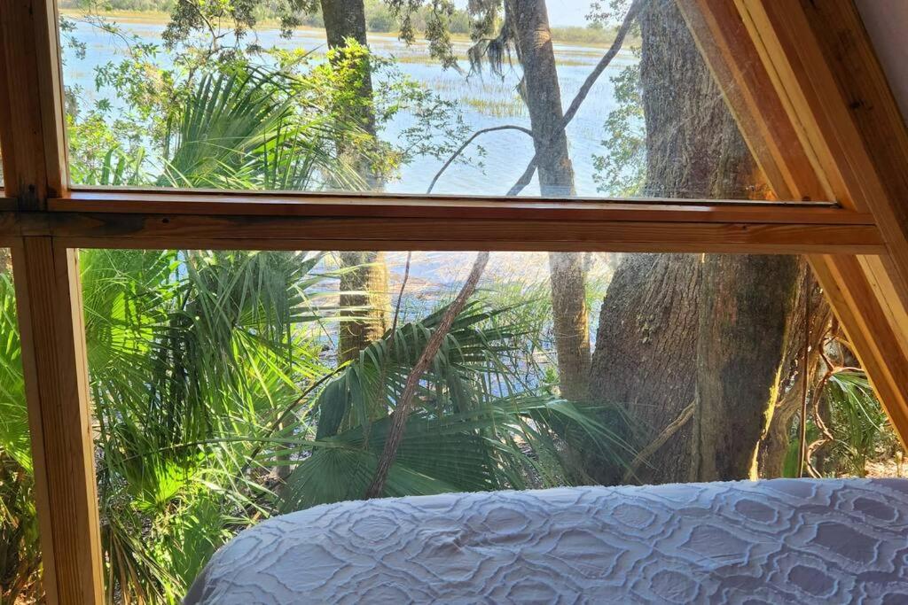 A Secluded Quiet Oasis with Beach Pass