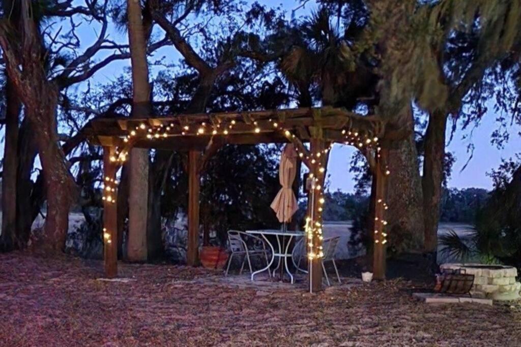 A Secluded Quiet Oasis with Beach Pass