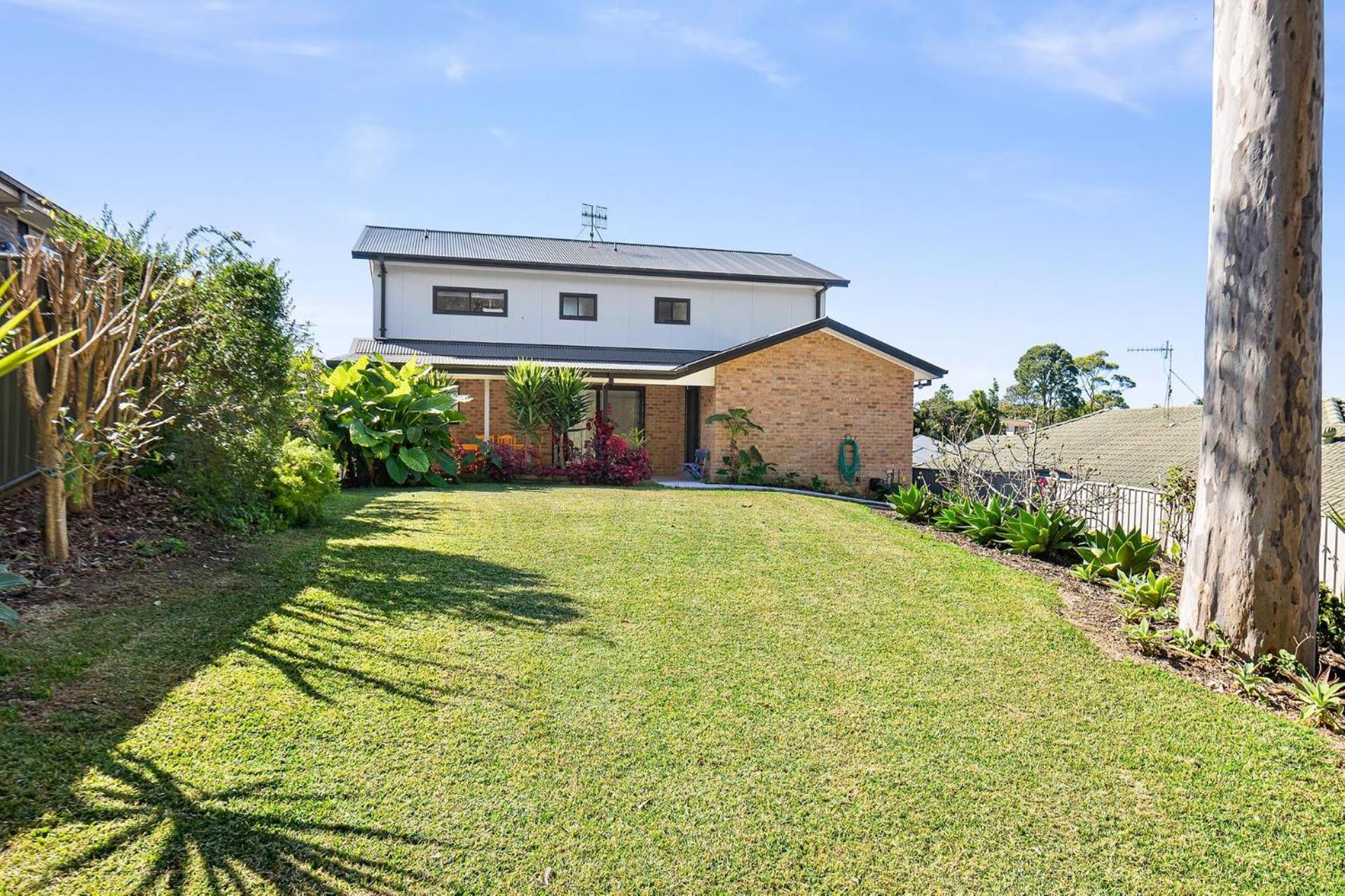 28 Yabbarra Drive Dalmeny