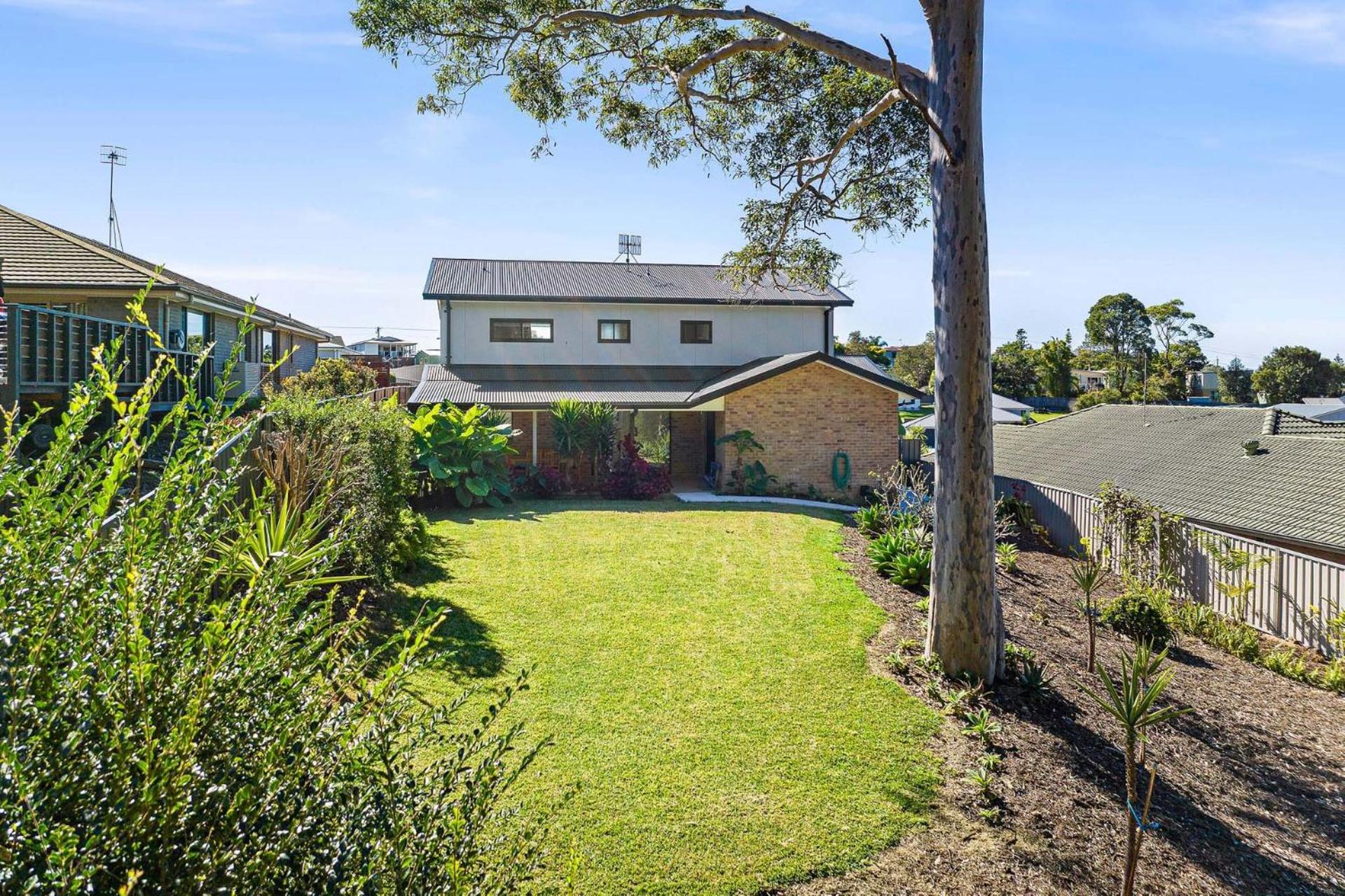 28 Yabbarra Drive Dalmeny