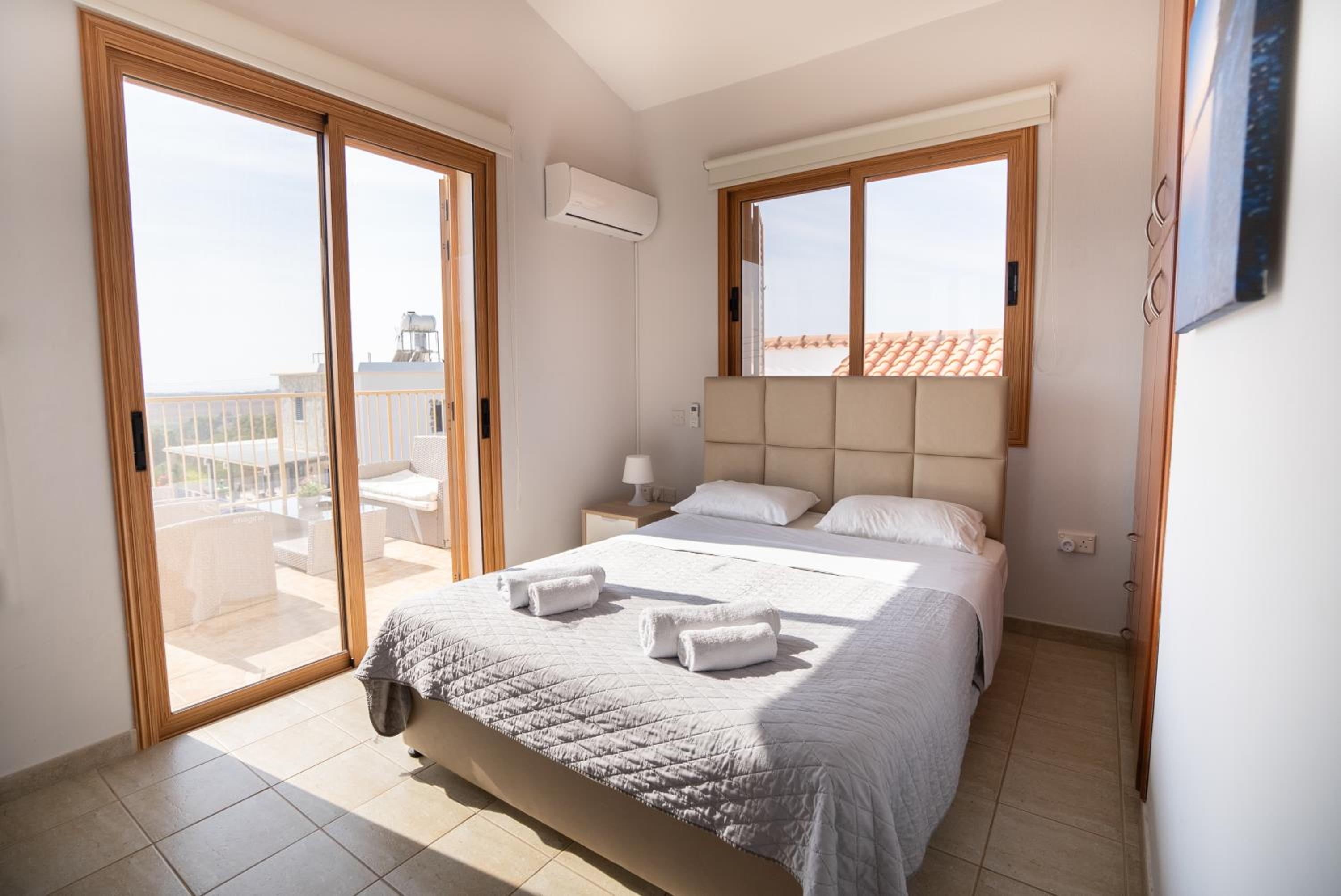 Konnos Villa 1