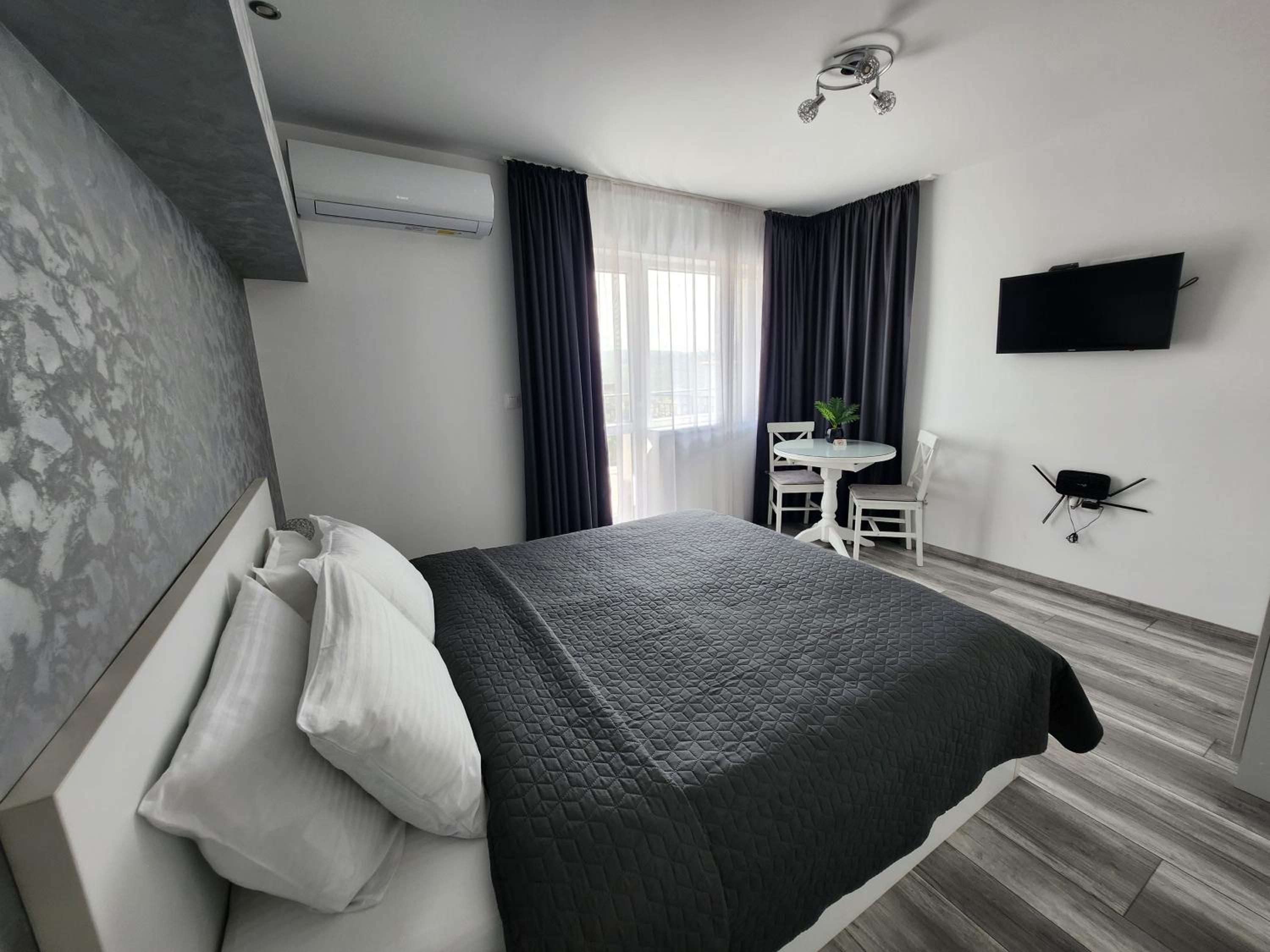 PANORAMNA - Guest Rooms