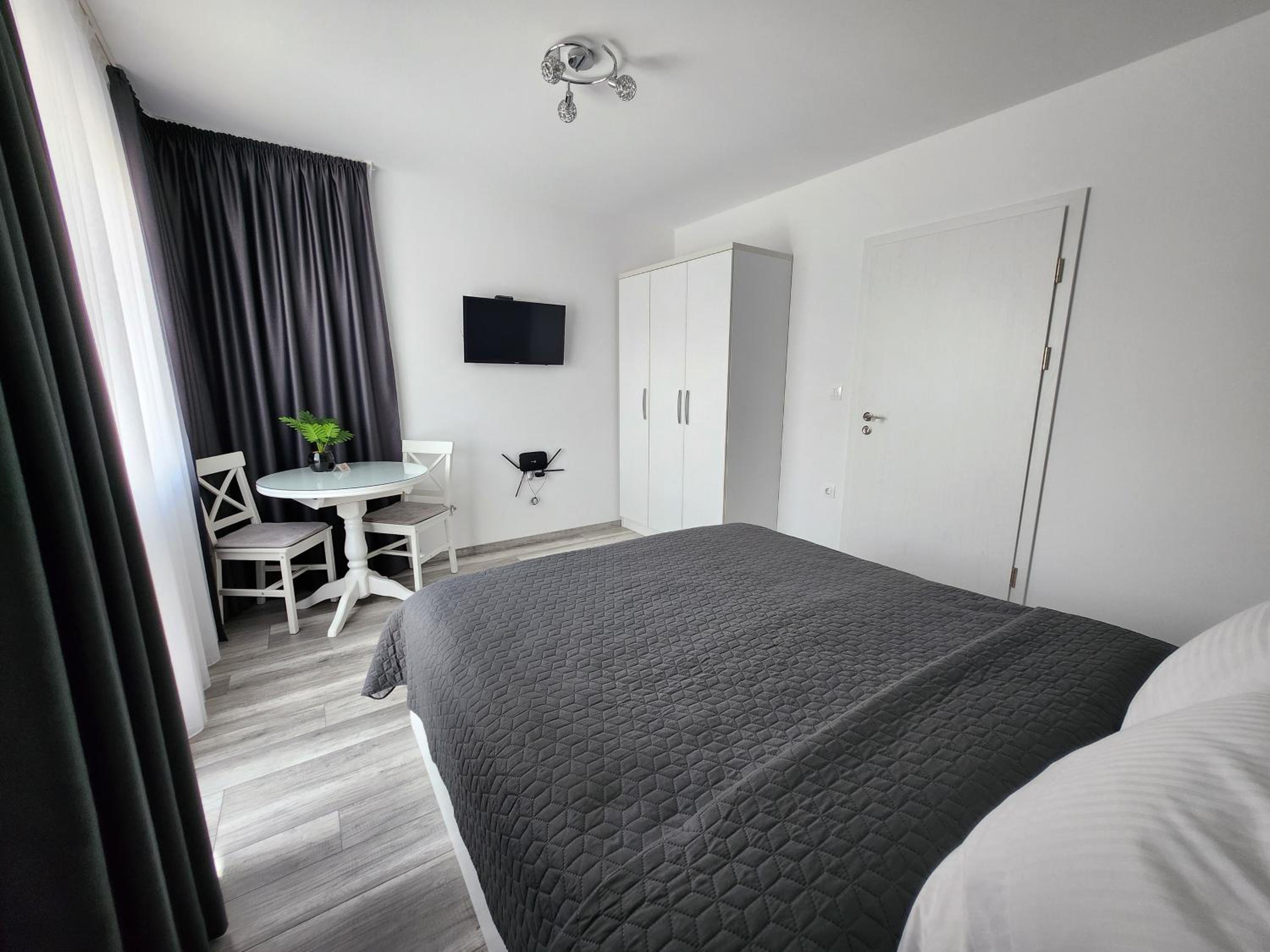 PANORAMNA - Guest Rooms