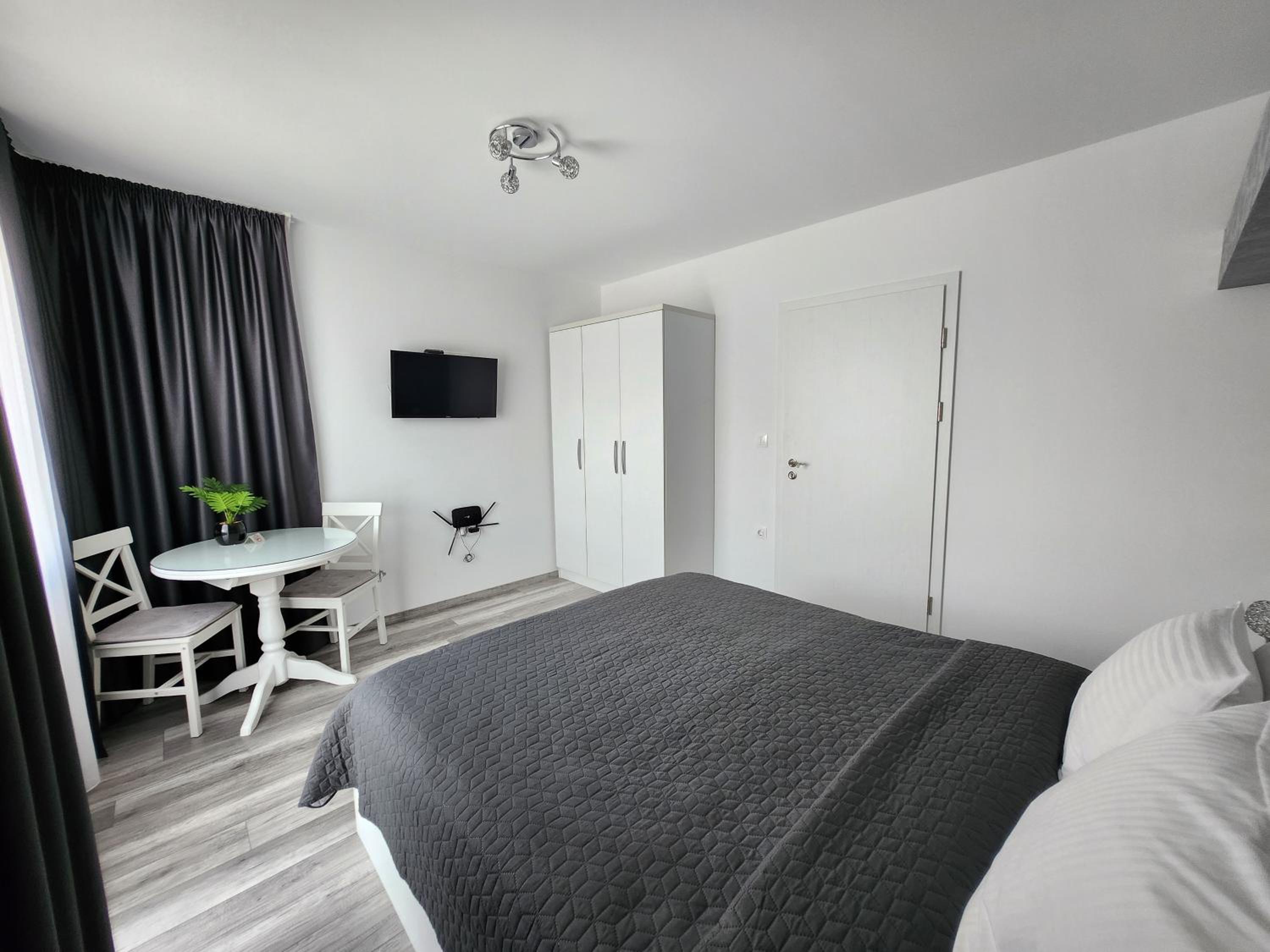 PANORAMNA - Guest Rooms