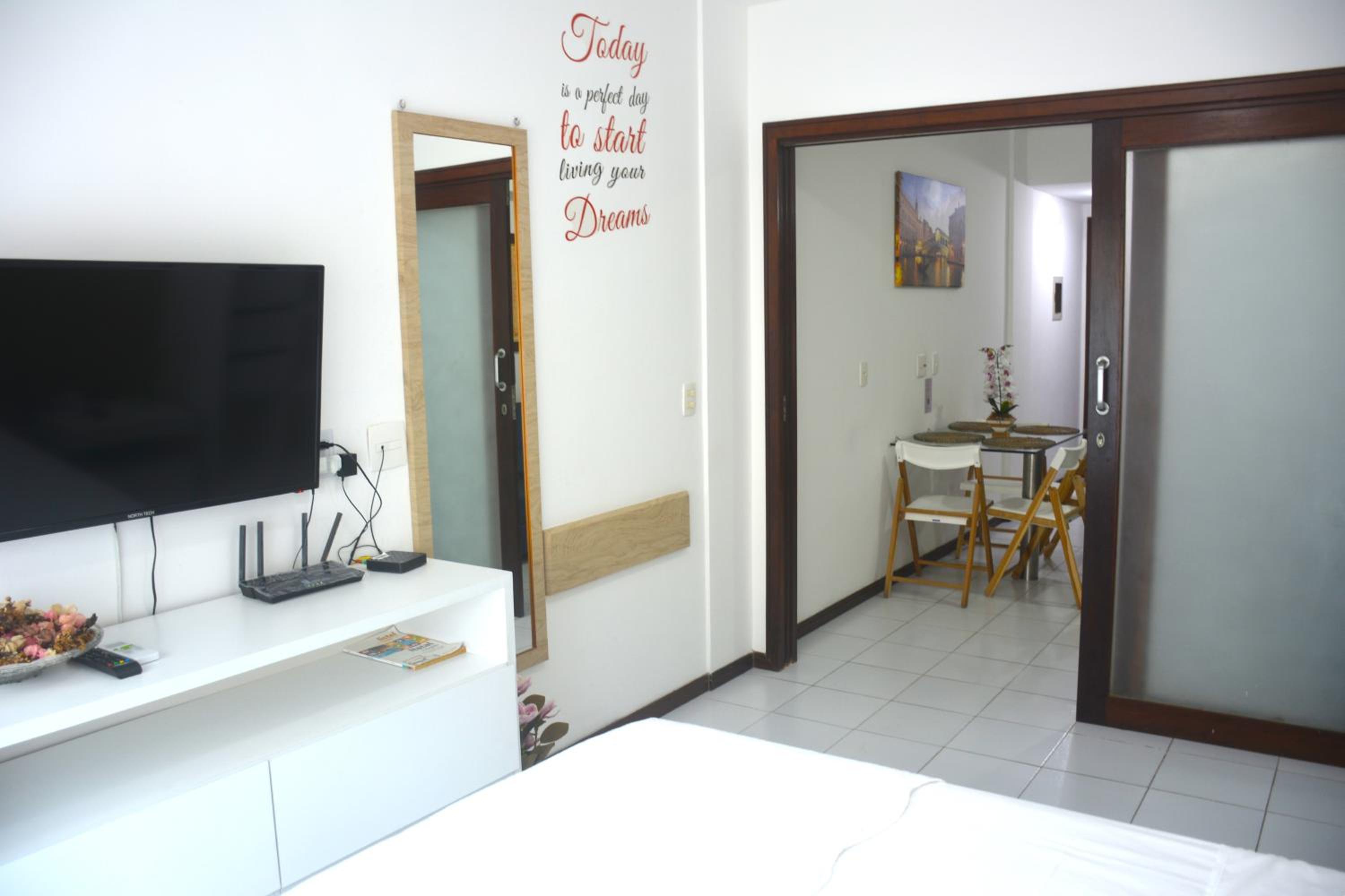 Araça flat 308 - Lateral Vista Jardim