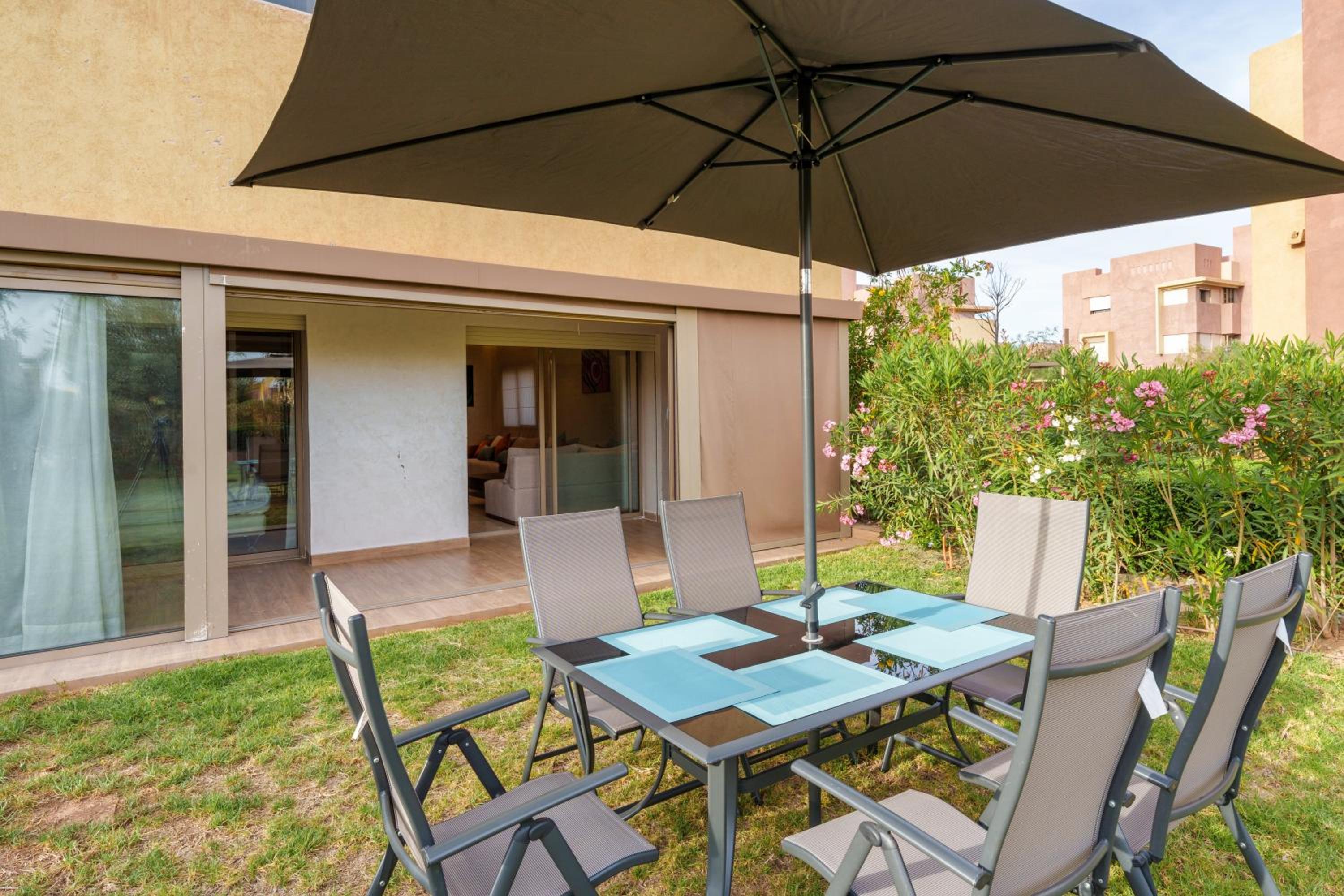 Relax in Front of Pool-Golf view 4