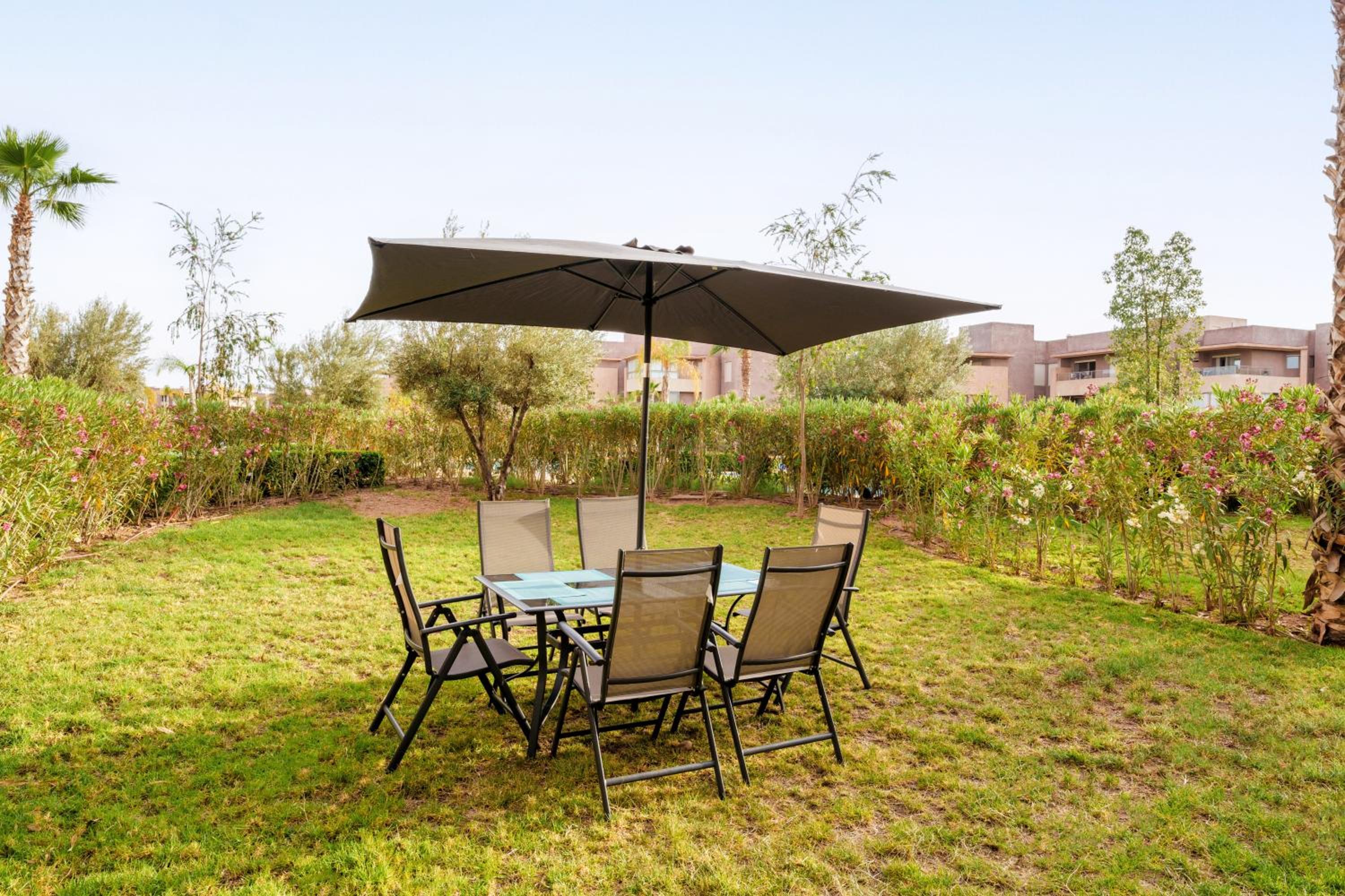 Relax in Front of Pool-Golf view 3