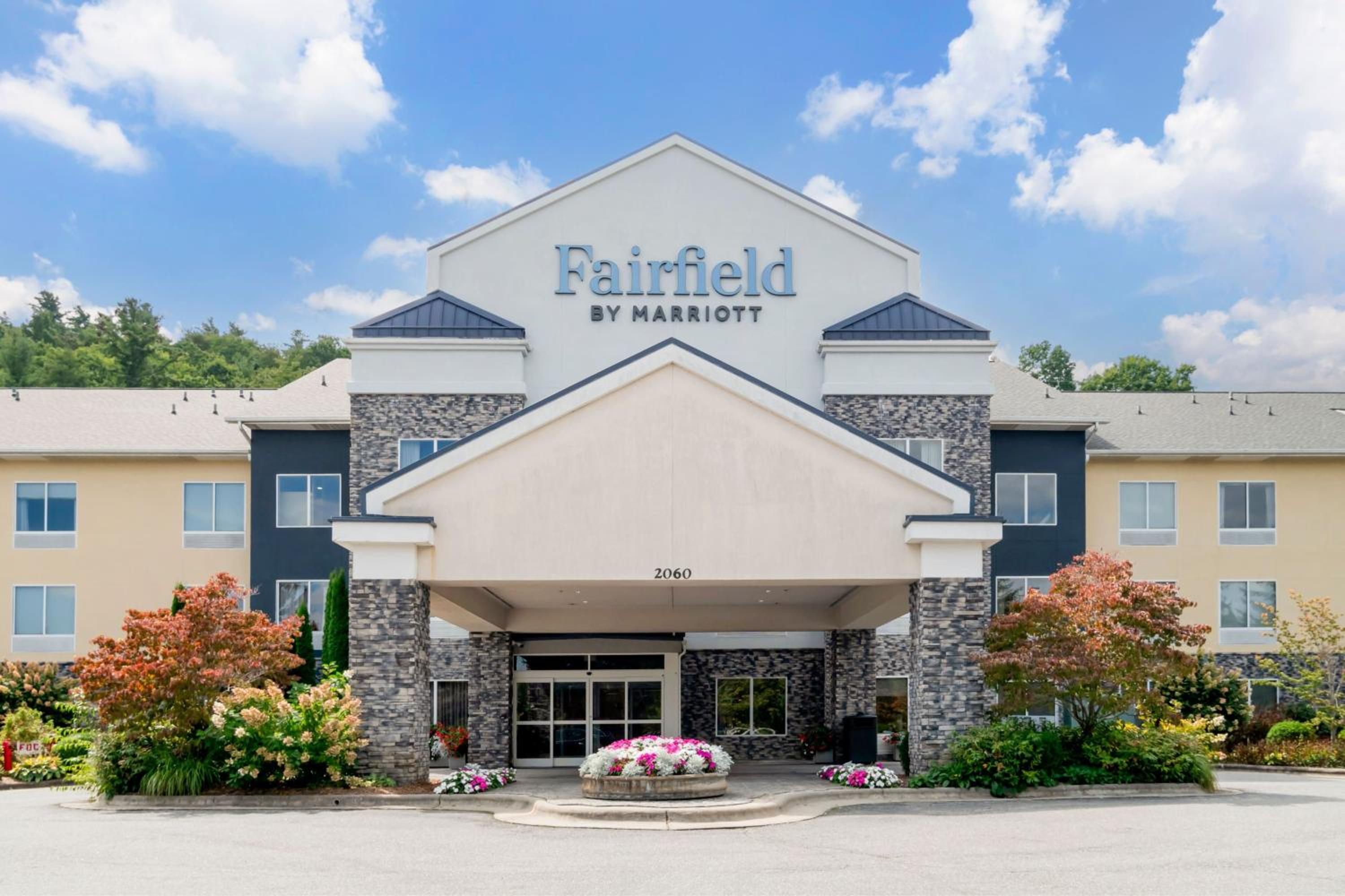 Hotel Fairfield Inn & Suites - Boone - Image 1