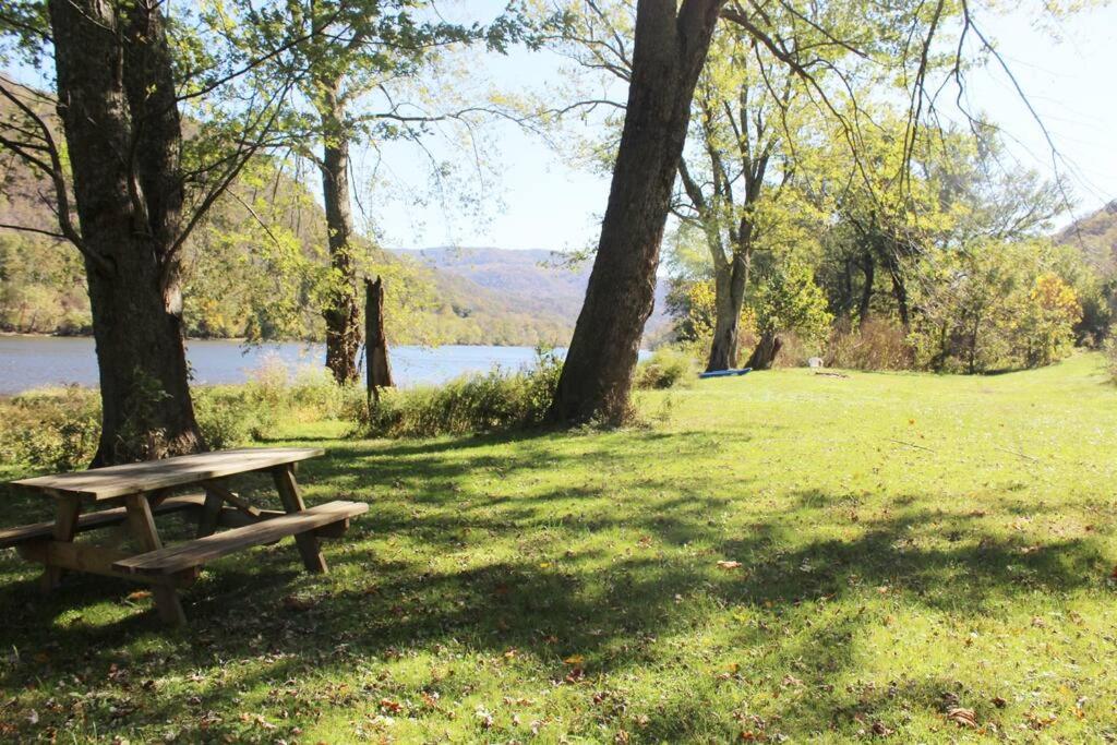Riverfront Property in NRG National Park near Sandstone Falls- Wi-Fi, Pet-Friendly view 2