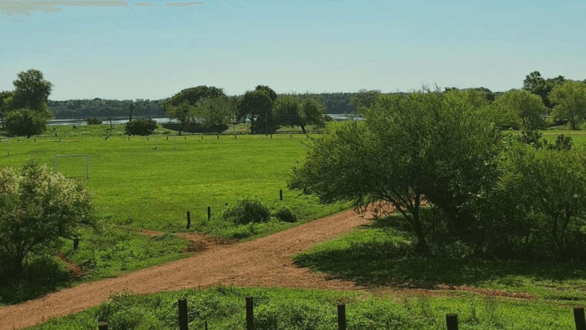 Pintoresca Casa con Vistas al Río Uruguay