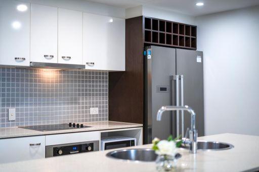 Wings Luxury Apartment Netflix