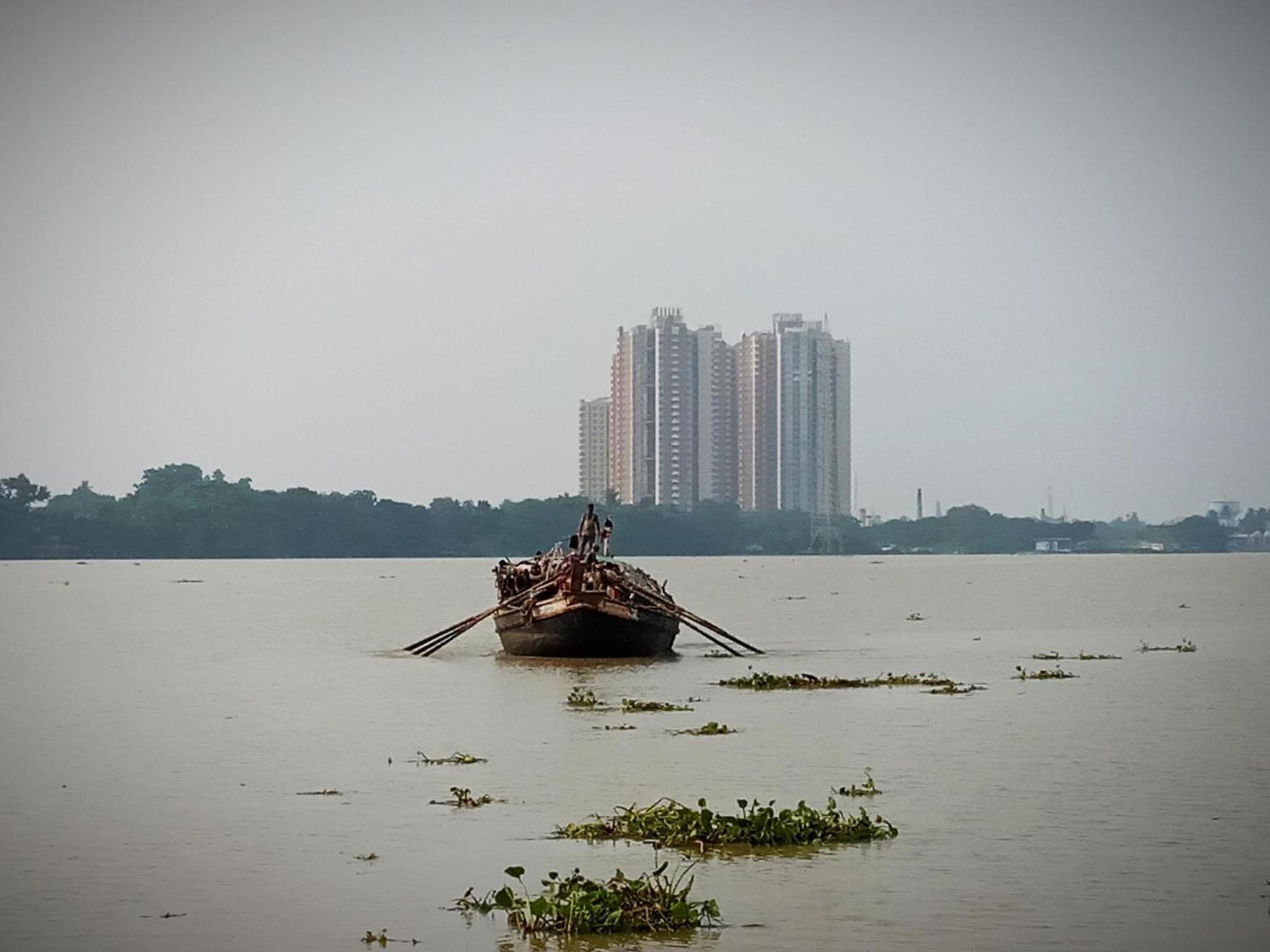 Apartment Ganges Cozy high rise escape view 2