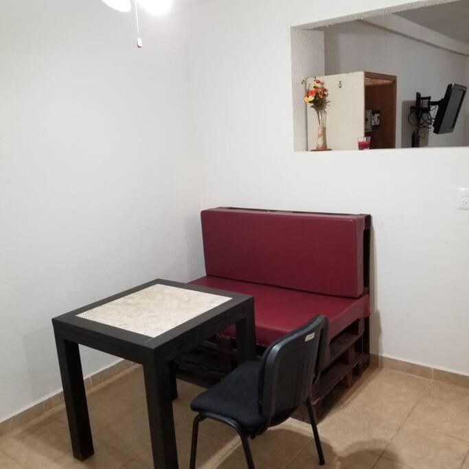 Departamento Comodo centrico Tv Ac wifi cocina parking, letra C