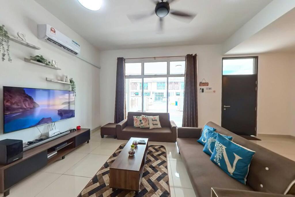 Desaru Comfy Homestay [Home Theater/Netflix] photo 1