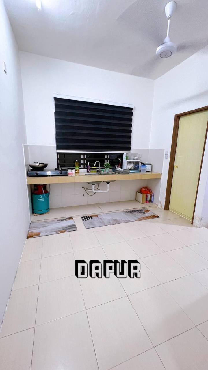 HomeSTAY D'Manjung Lumut