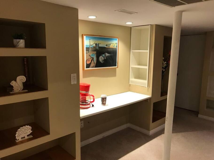 Cozy basement apartment in Newmarket