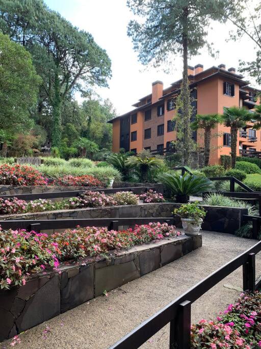 Lindo apartamento em Gramado - Venha descansar na maravilhosa Serra Gaúcha Condomínio Knorr Ville