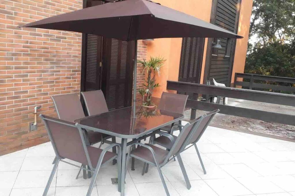 Lindo apartamento em Gramado - Venha descansar na maravilhosa Serra Gaúcha Condomínio Knorr Ville