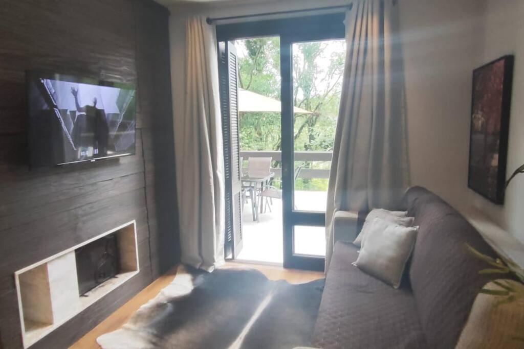 Lindo apartamento em Gramado - Venha descansar na maravilhosa Serra Gaúcha Condomínio Knorr Ville